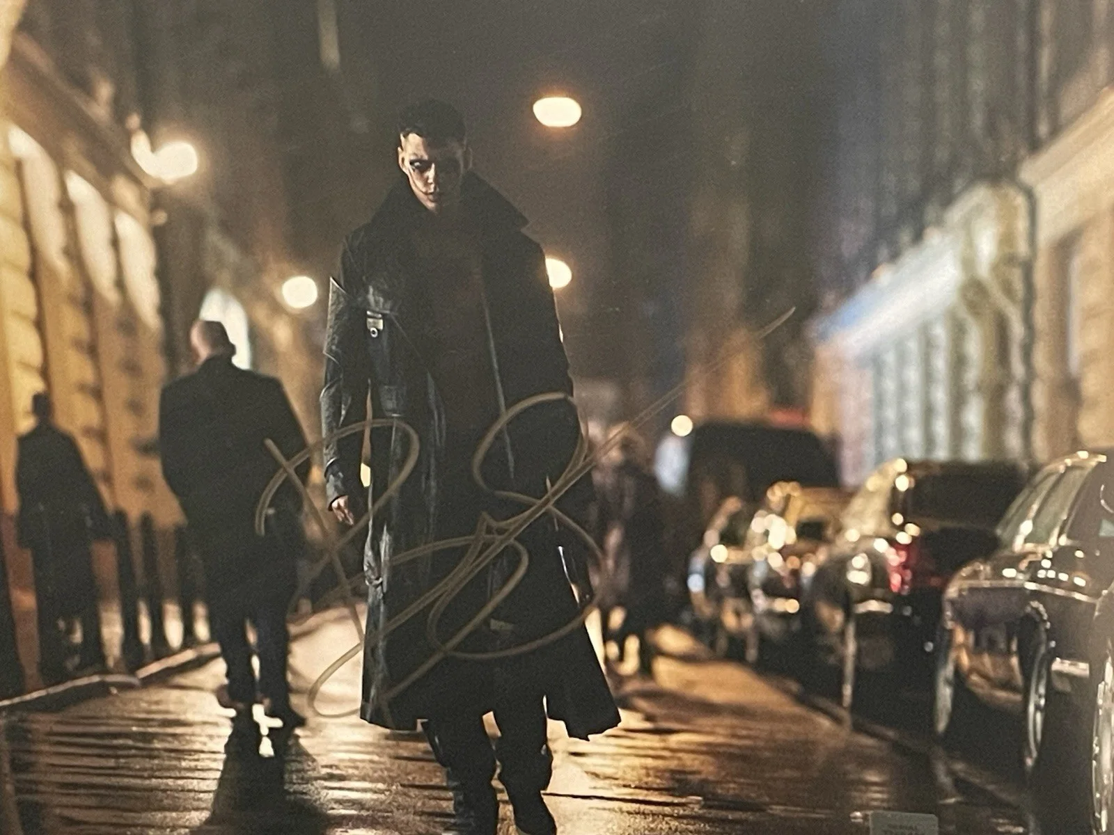 Bill Skarsgård — The Crow 2024 Bill Skarsgård as Eric Draven Signed Photo Framed, изображение 2
