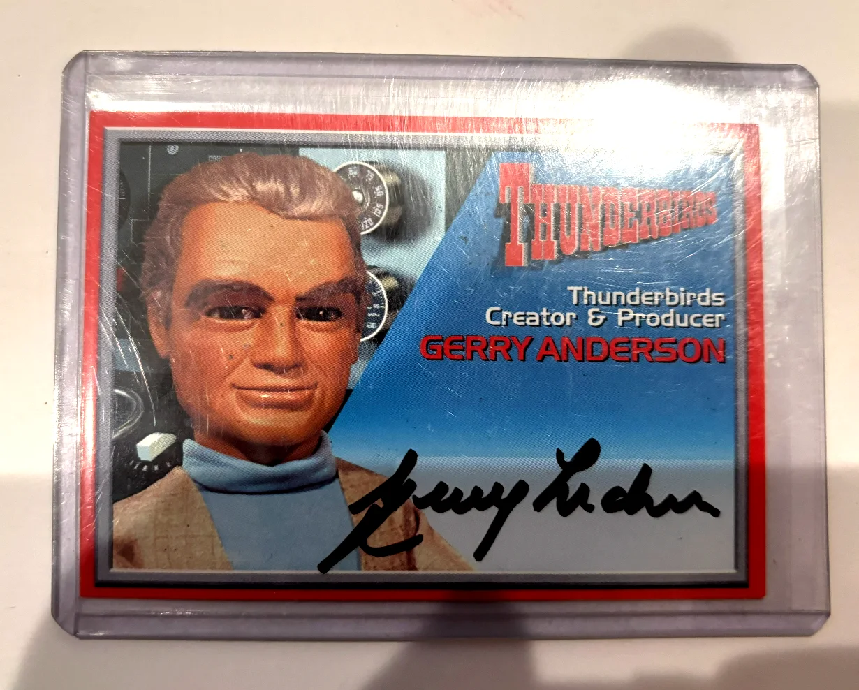 Gerry, Sylvia Anderson — Gerry and Sylvia Anderson SIGNED Thunderbird Original Signature Cards in Sleeve, изображение 2