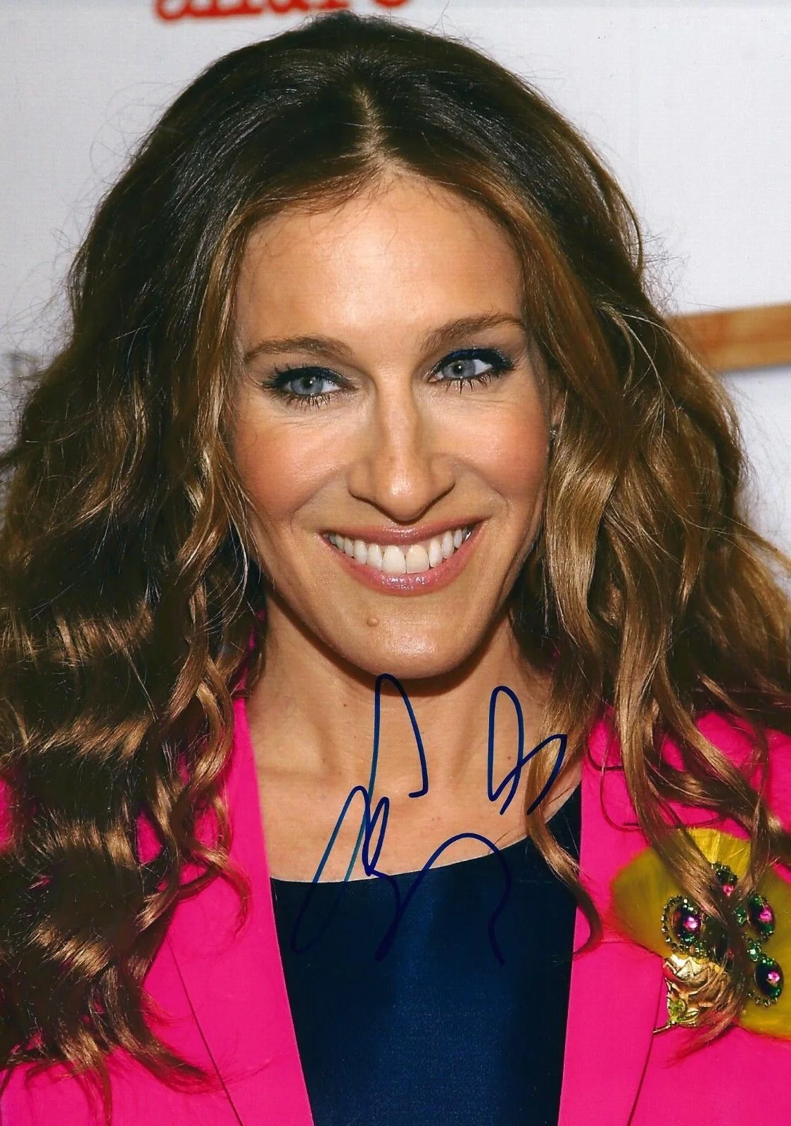 Sarah Jessica Parker — Sarah Jessica Parker signed 8x10 photo - In Person Proof - Sex And The City