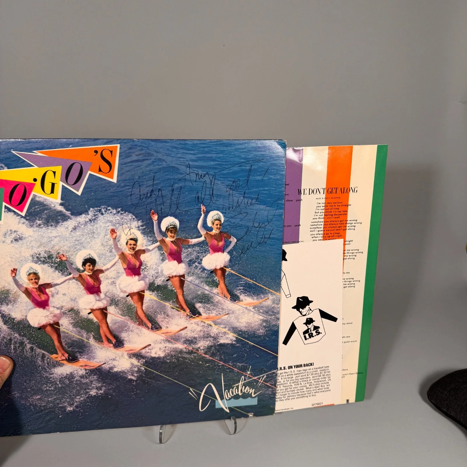 THE GO-GO'S Vacation signed BELINDA CARLISLE, изображение 4