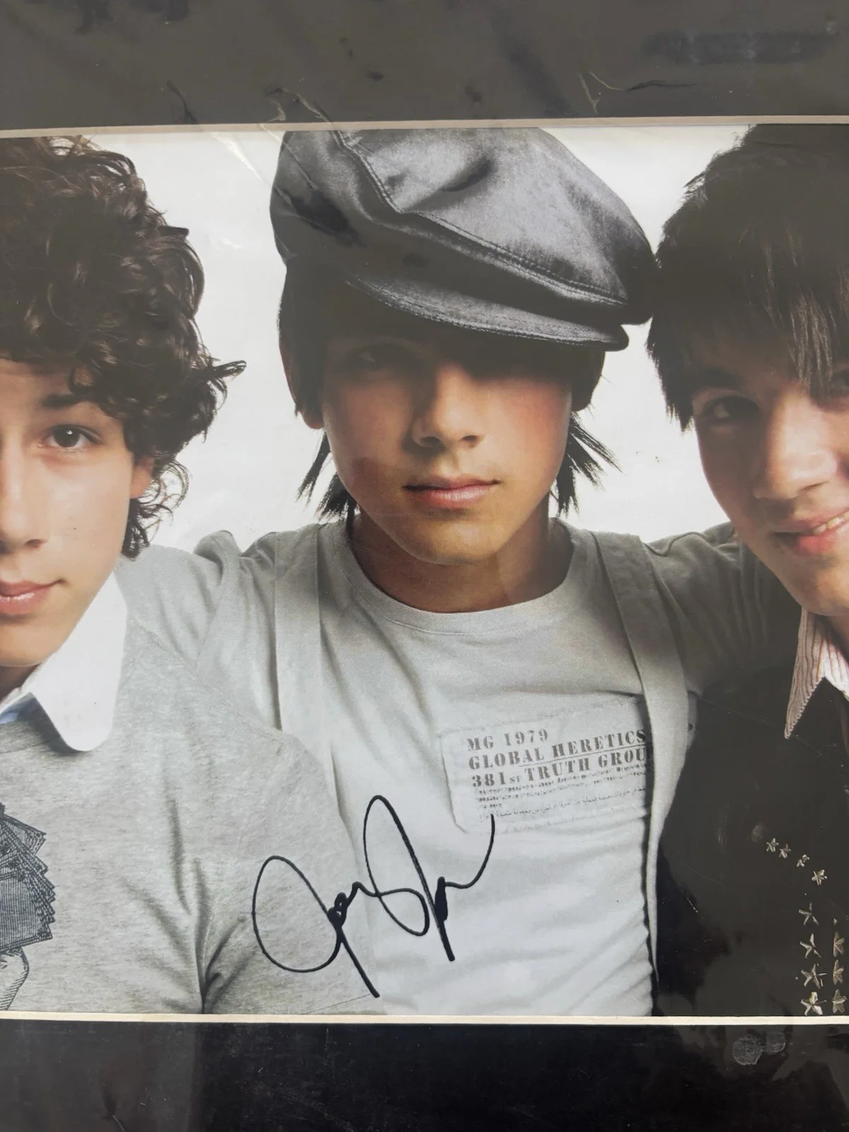 Jonas Brothers Autographed 20X 10”Mounted Photo In Original Wrapping Brand New ￼, image 4