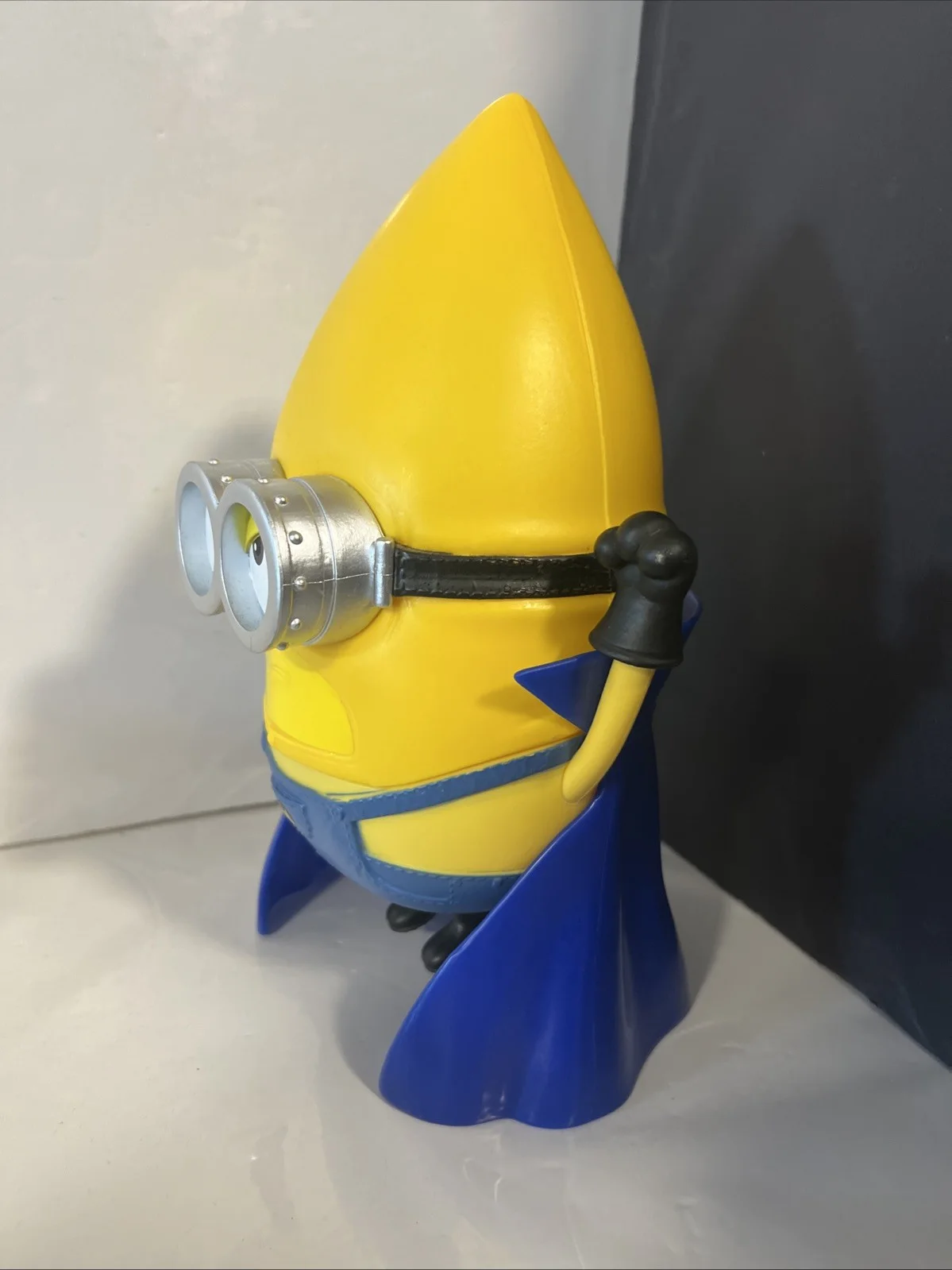 Exclusive Despicable Me 4 Minions Promotion Collectible Cup / Popcorn Bucket Vgc, изображение 2