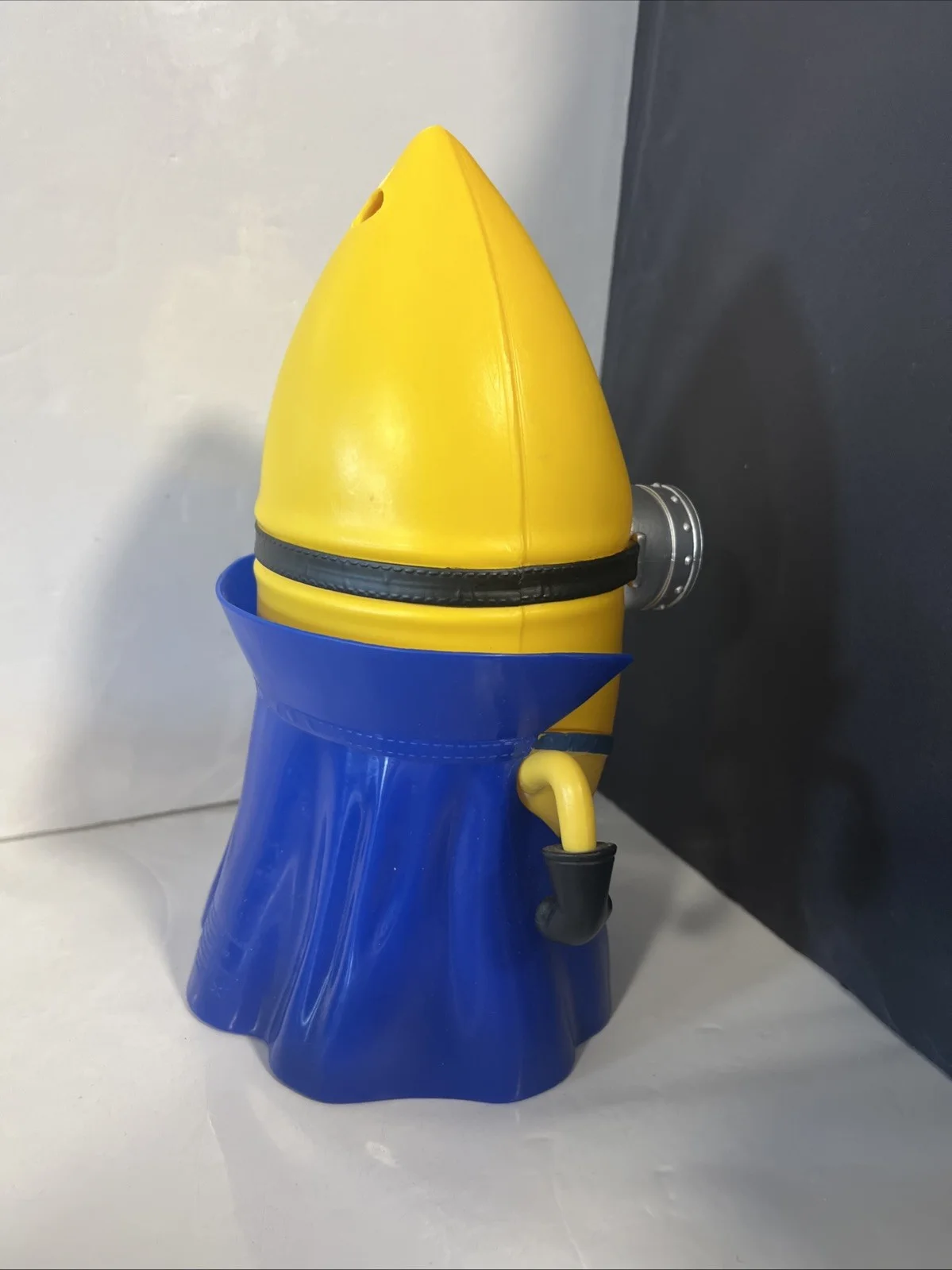 Exclusive Despicable Me 4 Minions Promotion Collectible Cup / Popcorn Bucket Vgc, изображение 5