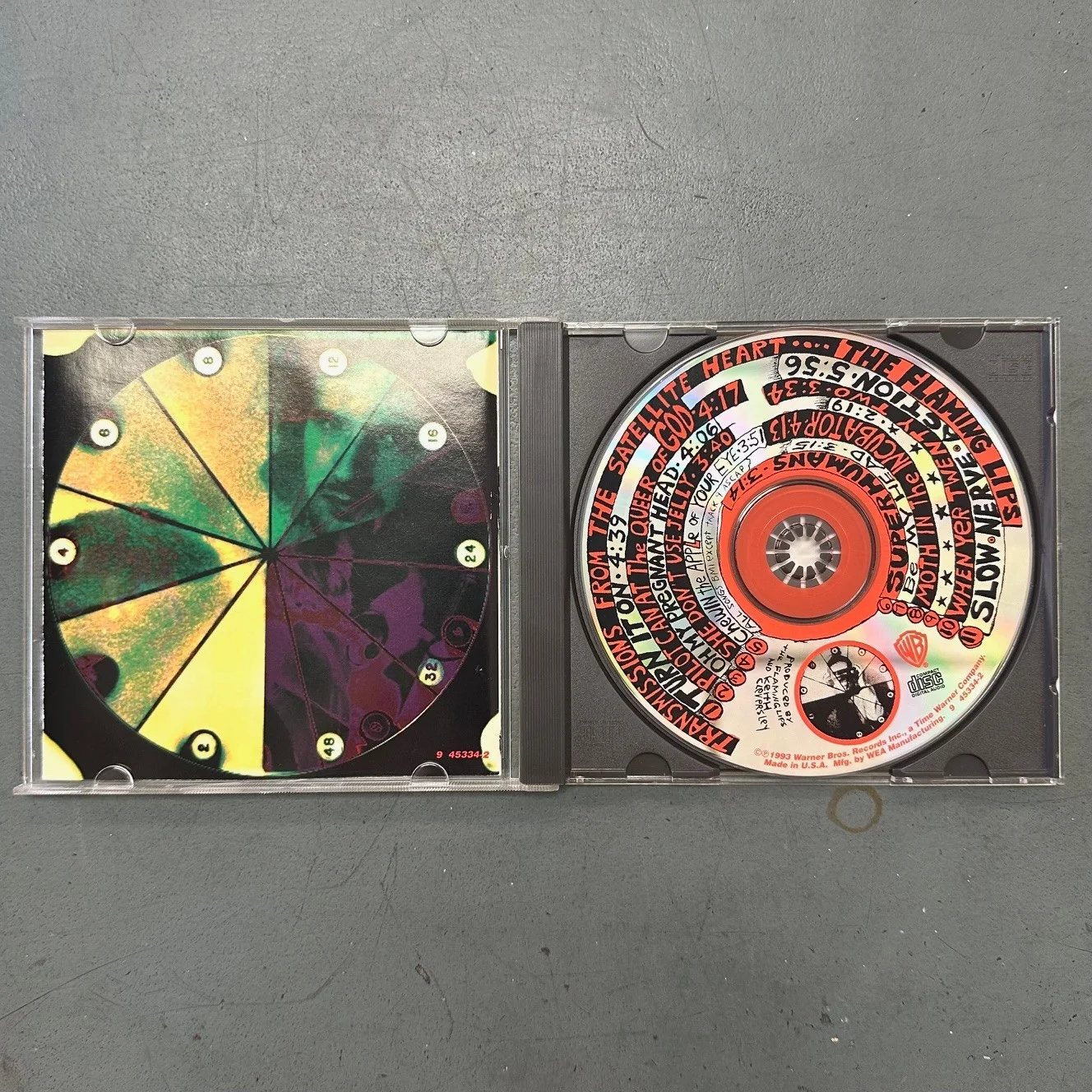 Flaming Lips CD signed by Wayne Coyne, изображение 2