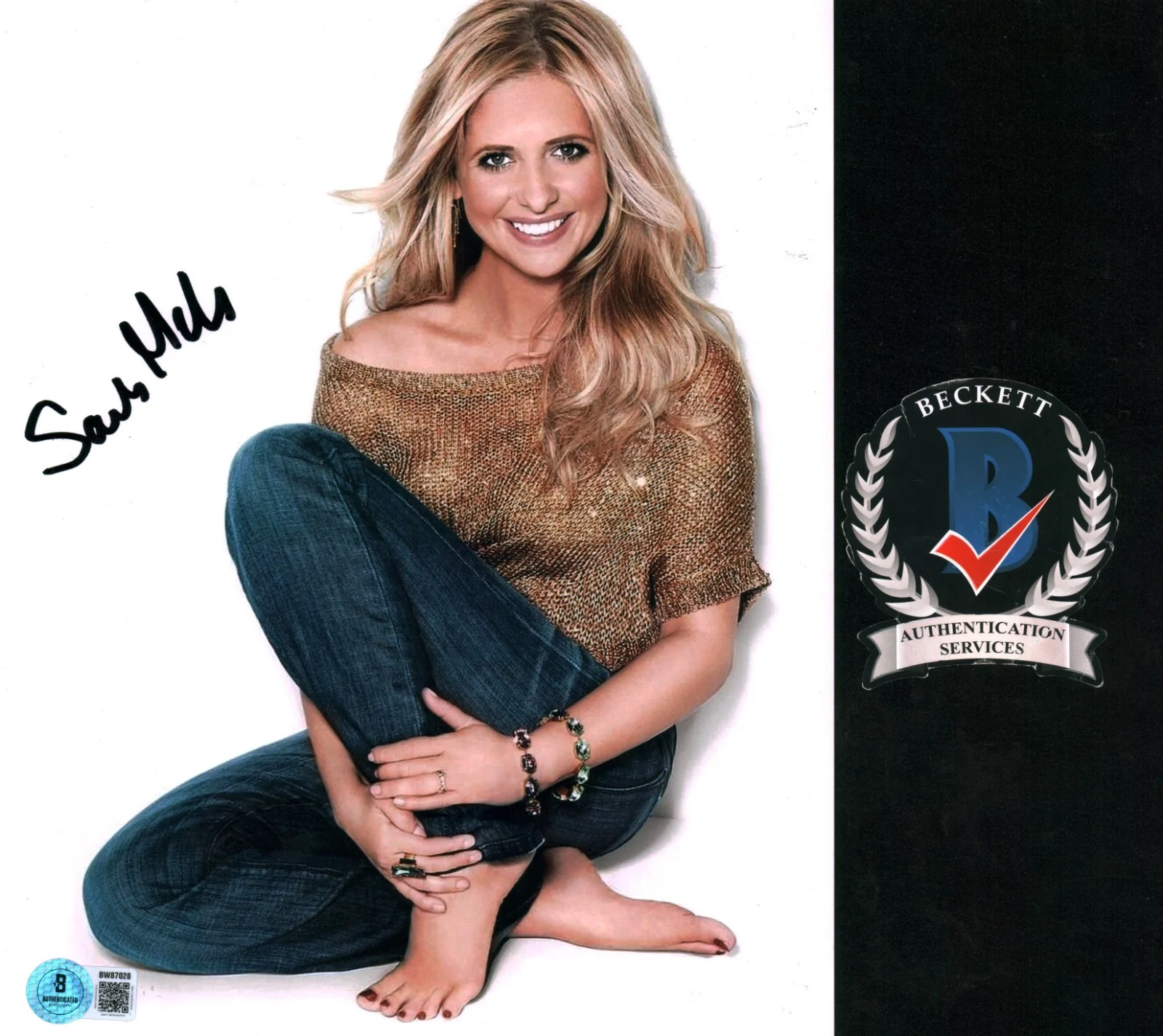 sarah michelle gellar — Sarah Michelle Gellar Signed Beautiful Barefoot Blonde 8x10 Photo BAS COA