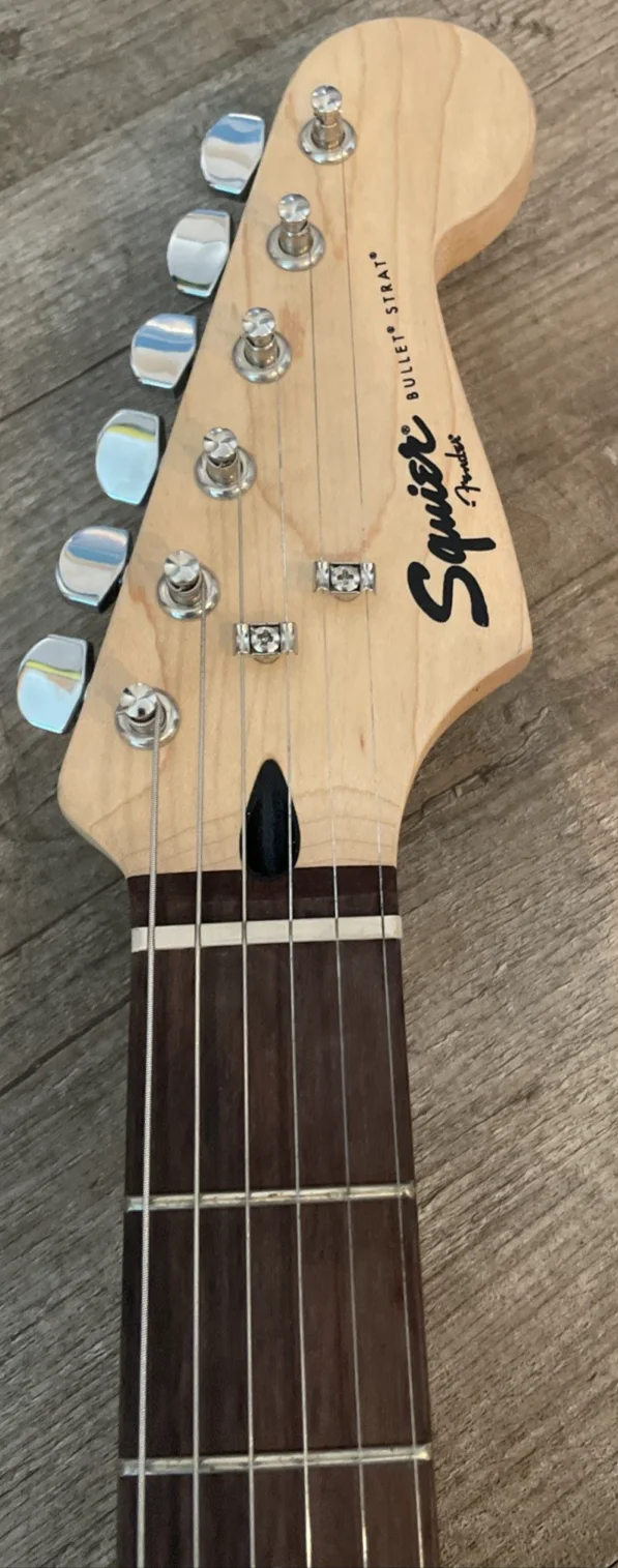 Linkin Park Band Fender Squire Guitar + Shure SM58 Microphone Signed by Band, изображение 5