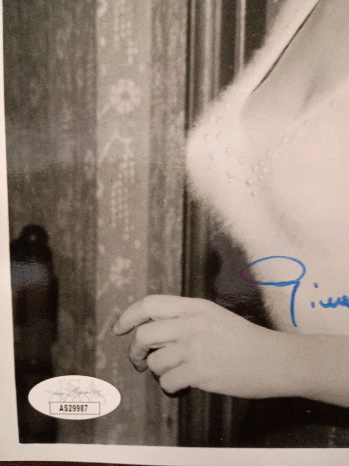 Gina Lollobrigida — Gina Lollobrigida Signed Autographed Actress Hollywood 8 x 10 Photo - JSA (D 23), изображение 4