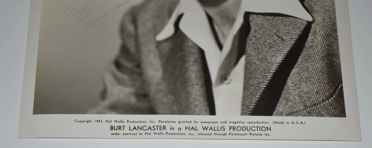 Burt Lancaster — 8.5" X 10" Burt Lancaster Pen Signed Black & White Promo Photo Hal Wallis, изображение 3