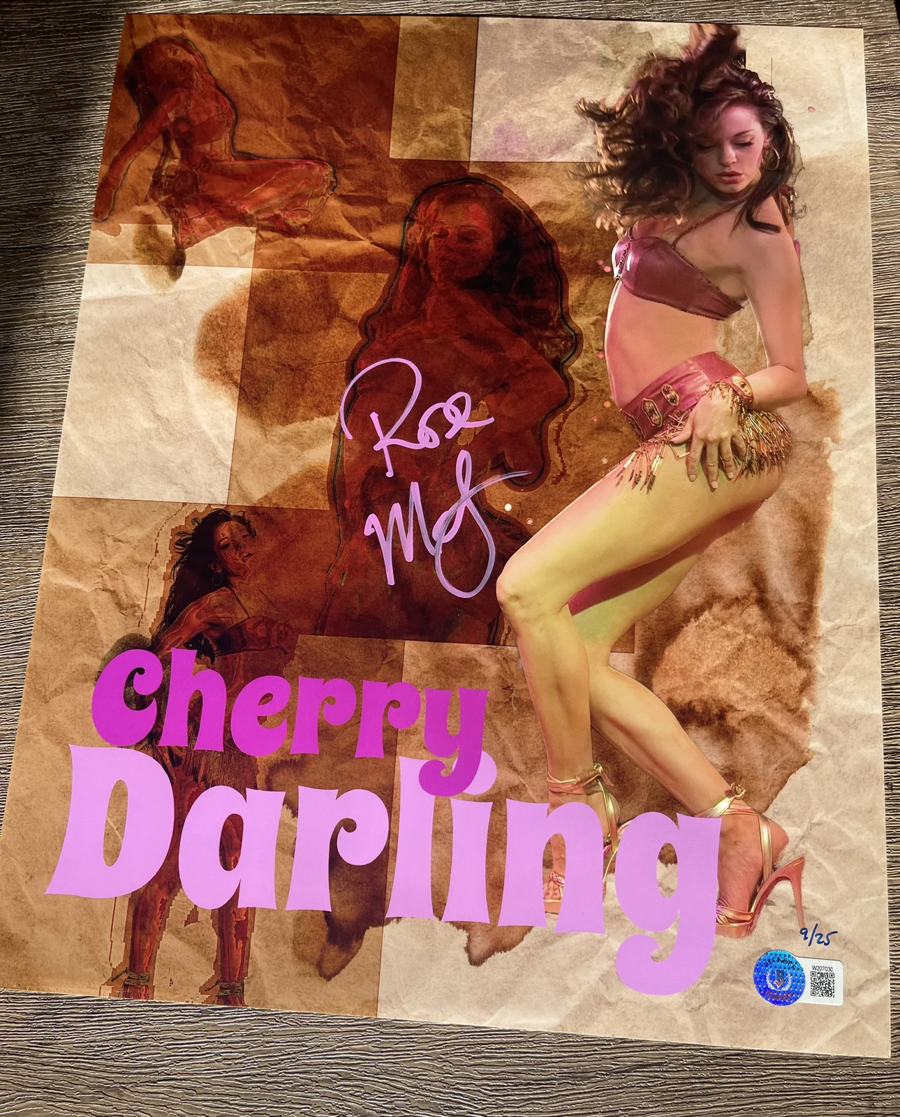 Rose McGowan — Rose McGowan Autographed/Signed Grindhouse Planet Terror Cherry Darling 11x14 LE, изображение 2