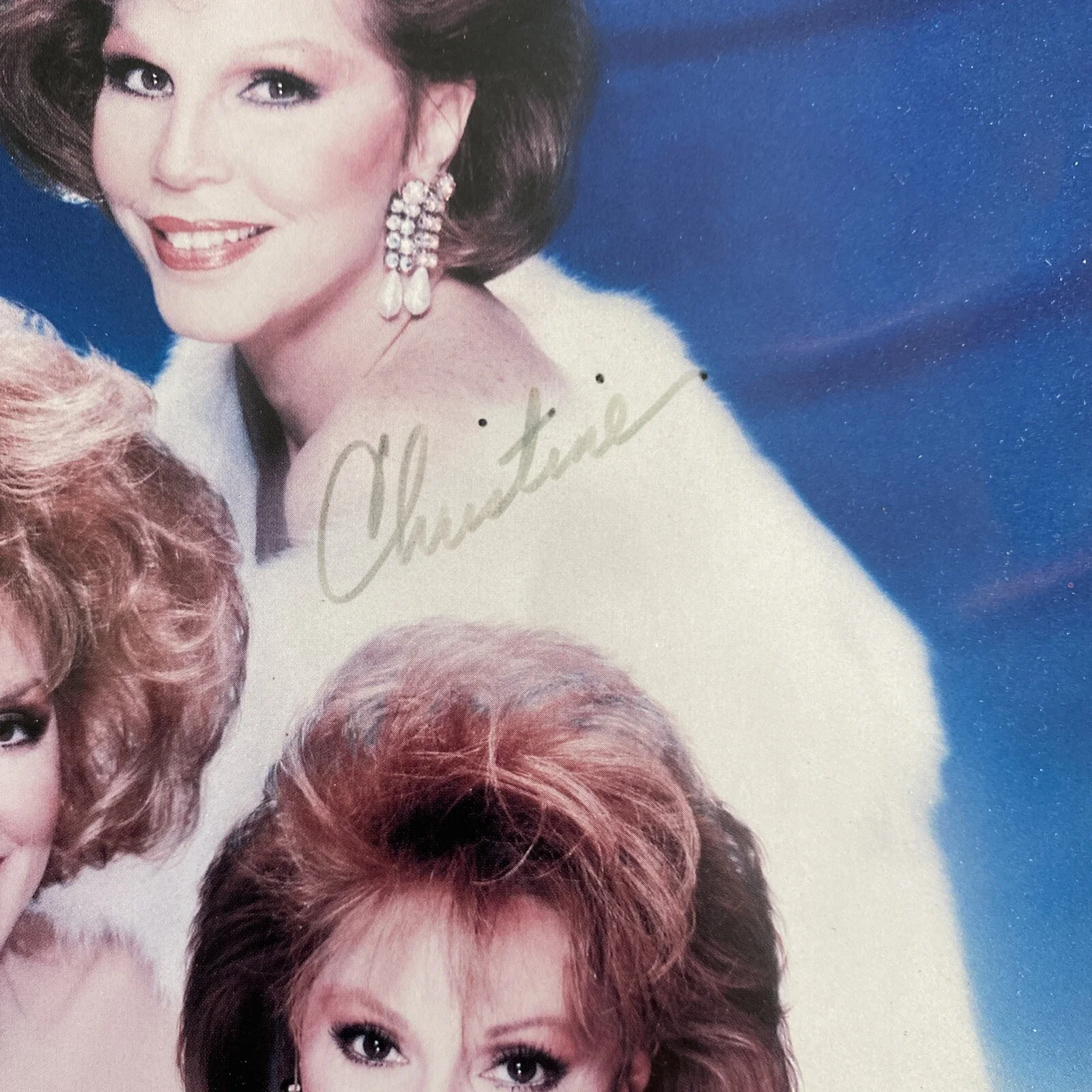 The McGuire Sisters Signed 8 x10 Photo Dorothy Phyllis Christine Press Release, image 4