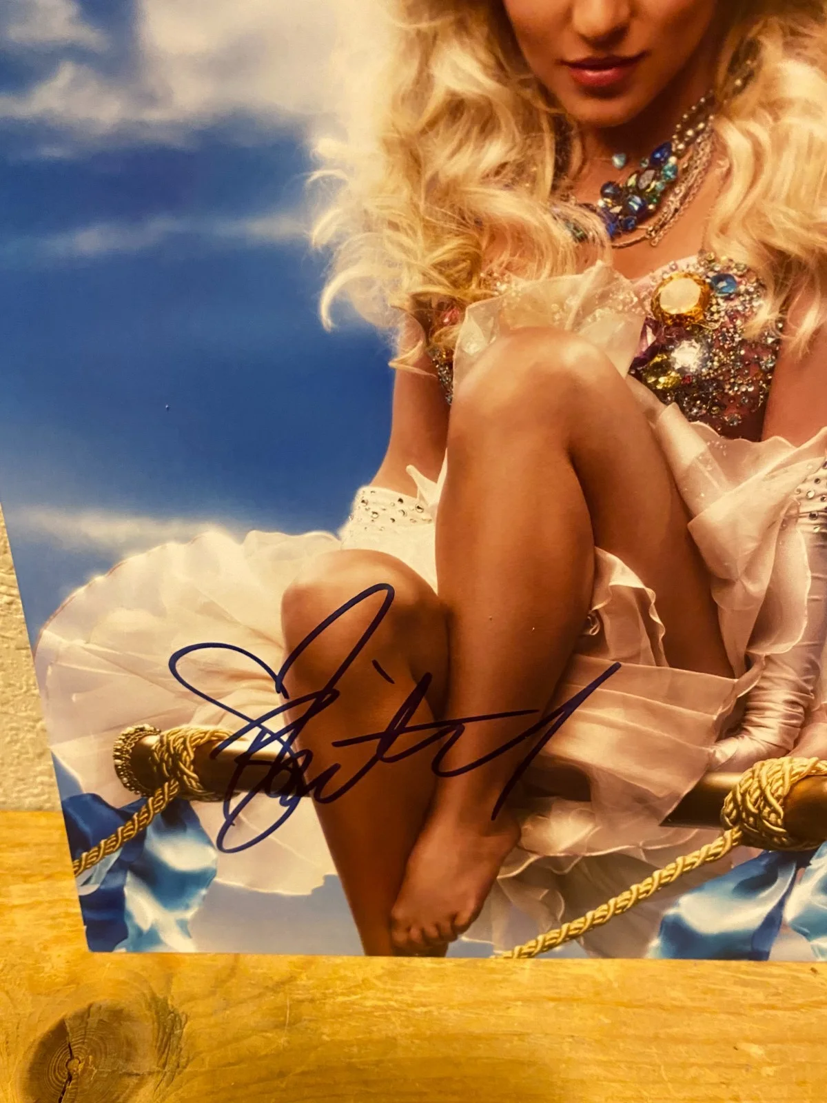 BRITNEY SPEARS Signed 8"X10" Very Sexy Photo w/COA from Try CW Autographs, image 2