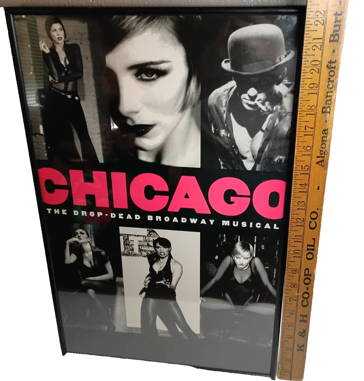 CHICAGO THE DROP DEAD BROADWAY MUSICAL POSTER 22X14 FRAMED VINTAGE, изображение 3