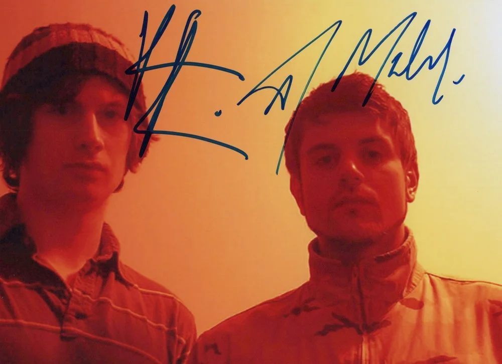 BEDOUIN SOUNDCLASH - JAY MALINOSWSKI, PAT PENGELLY — BEDOUIN SOUNDCLASH signed 8x10 Photo d WHEN THE NIGHT Jay Malinowski & Pat COA, image 2