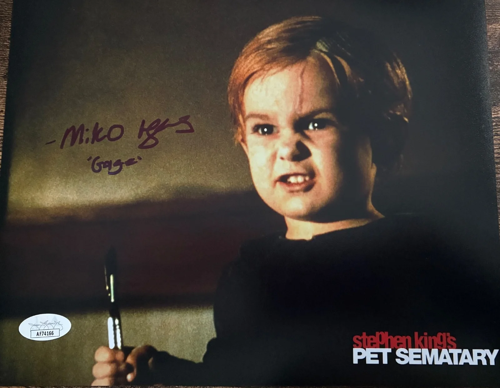 Miko Hughes — Stephen King’s Pet Sematary Autogragh 8x10, Miko Hughes (JSA)