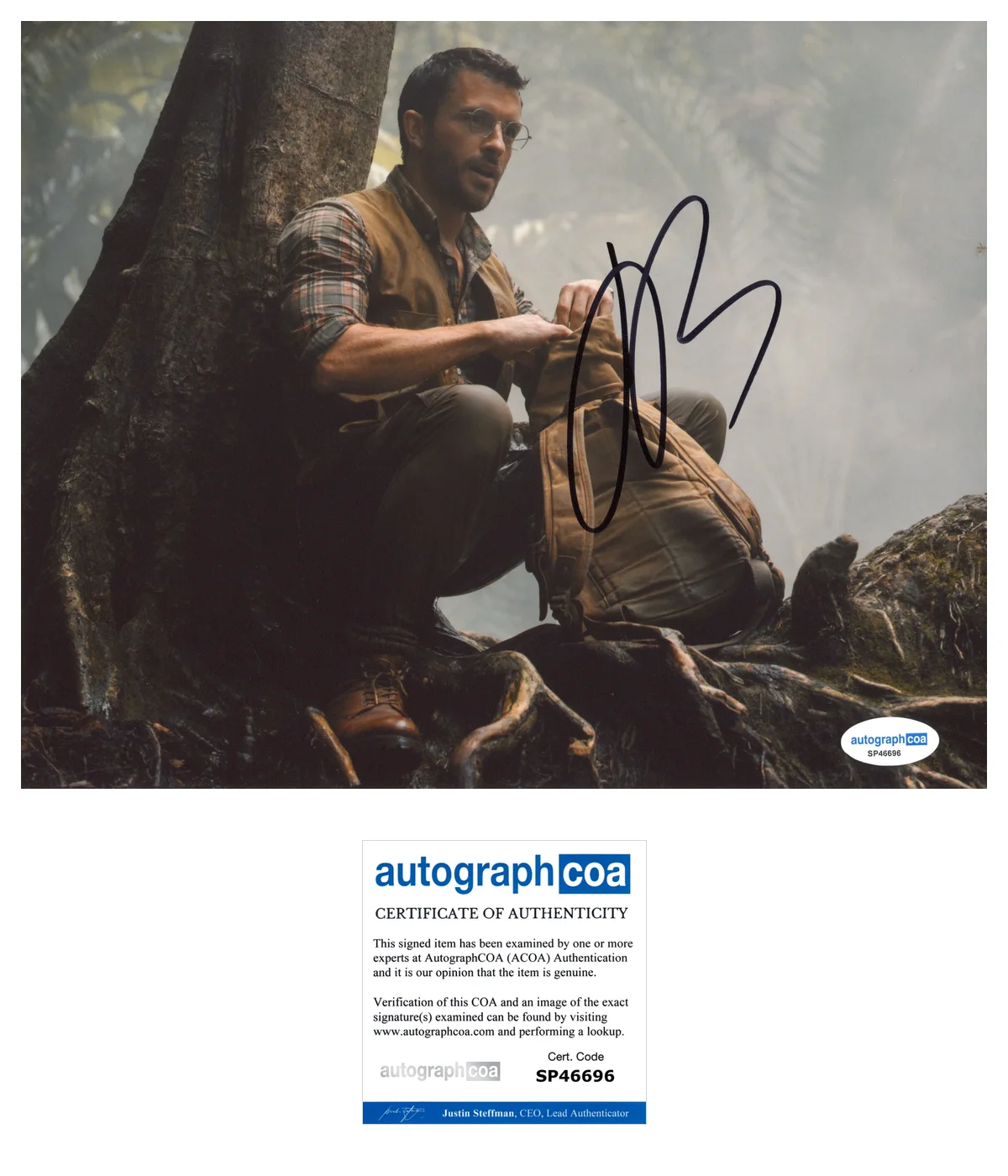 Jonathan Bailey Jurassic World Autographed Signed 8x10 Photo ACOA, image 2