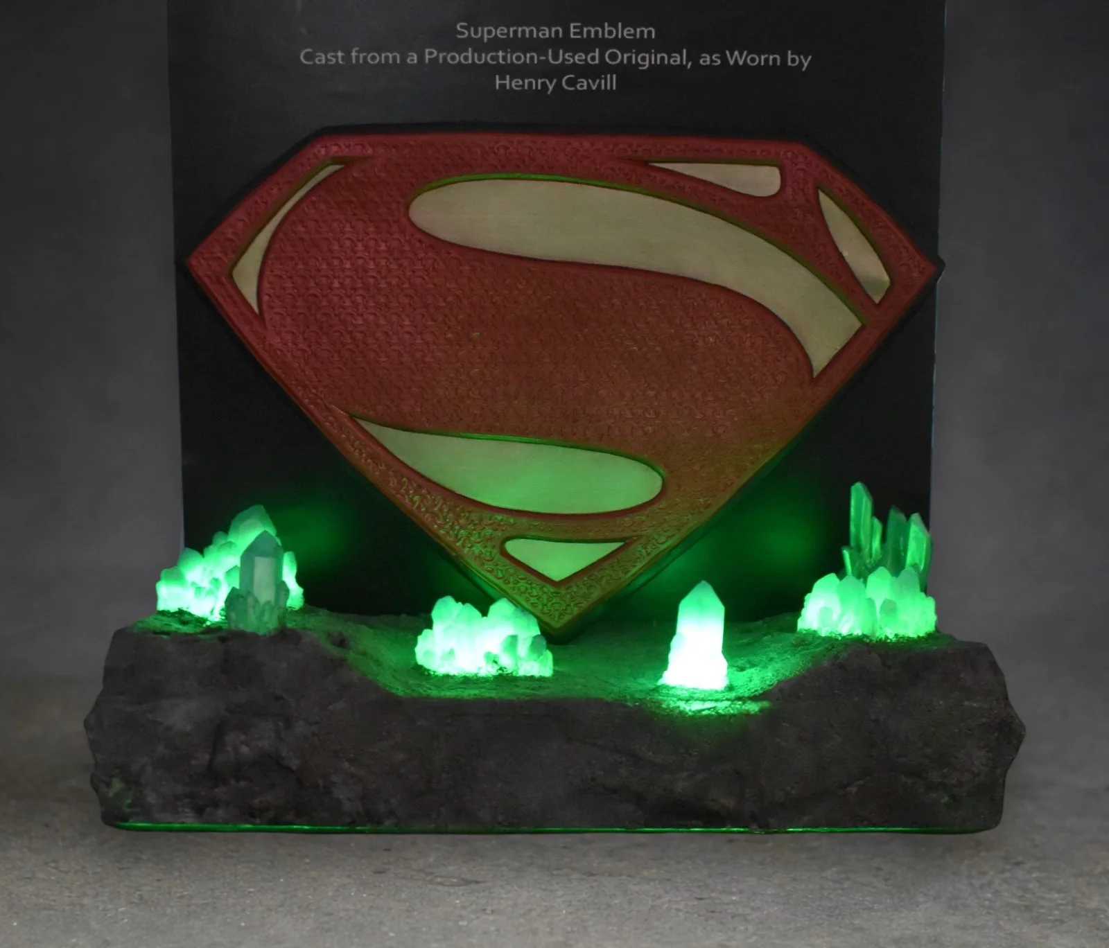 Superman: Man of Steel (2013) Cast Emblem Prop 'Cast Directly from Original', изображение 5