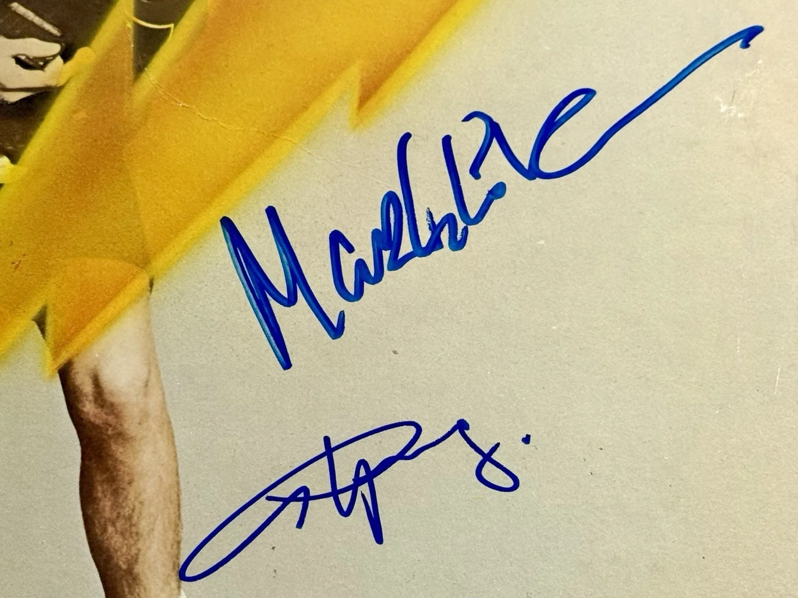AC/DC signed Album Angus Young Mark Evans High Voltage vinyl beckett loa rare, image 5