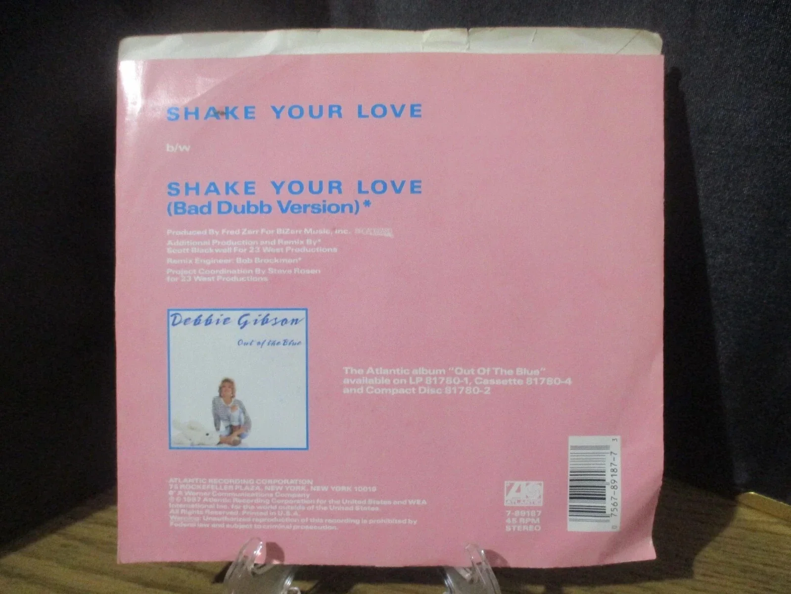 DEBBIE (DEBRA) GIBSON AUTHENTIC AUTOGRAPHED/SIGNED SHAKE YOUR LOVE VINYL 45, image 3
