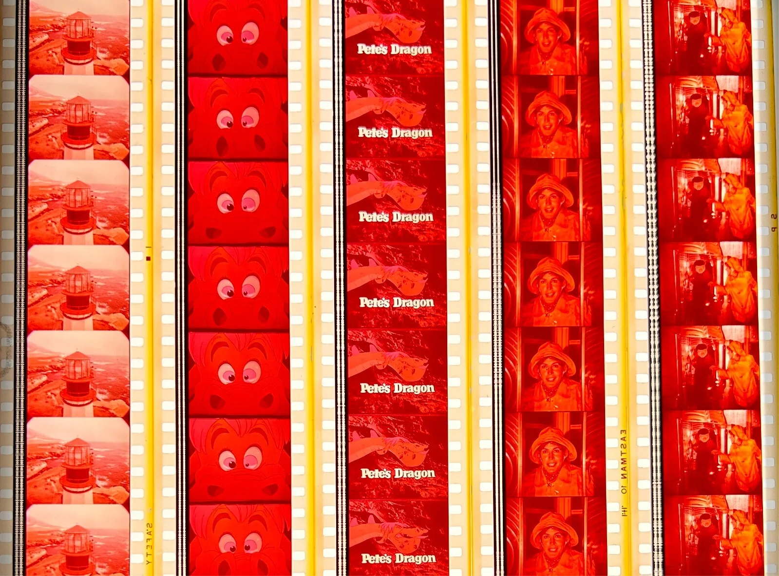 Walt Disney's Pete's Dragon 1977 Very Rare Genuine 35mm Unmounted Film Cells, изображение 5