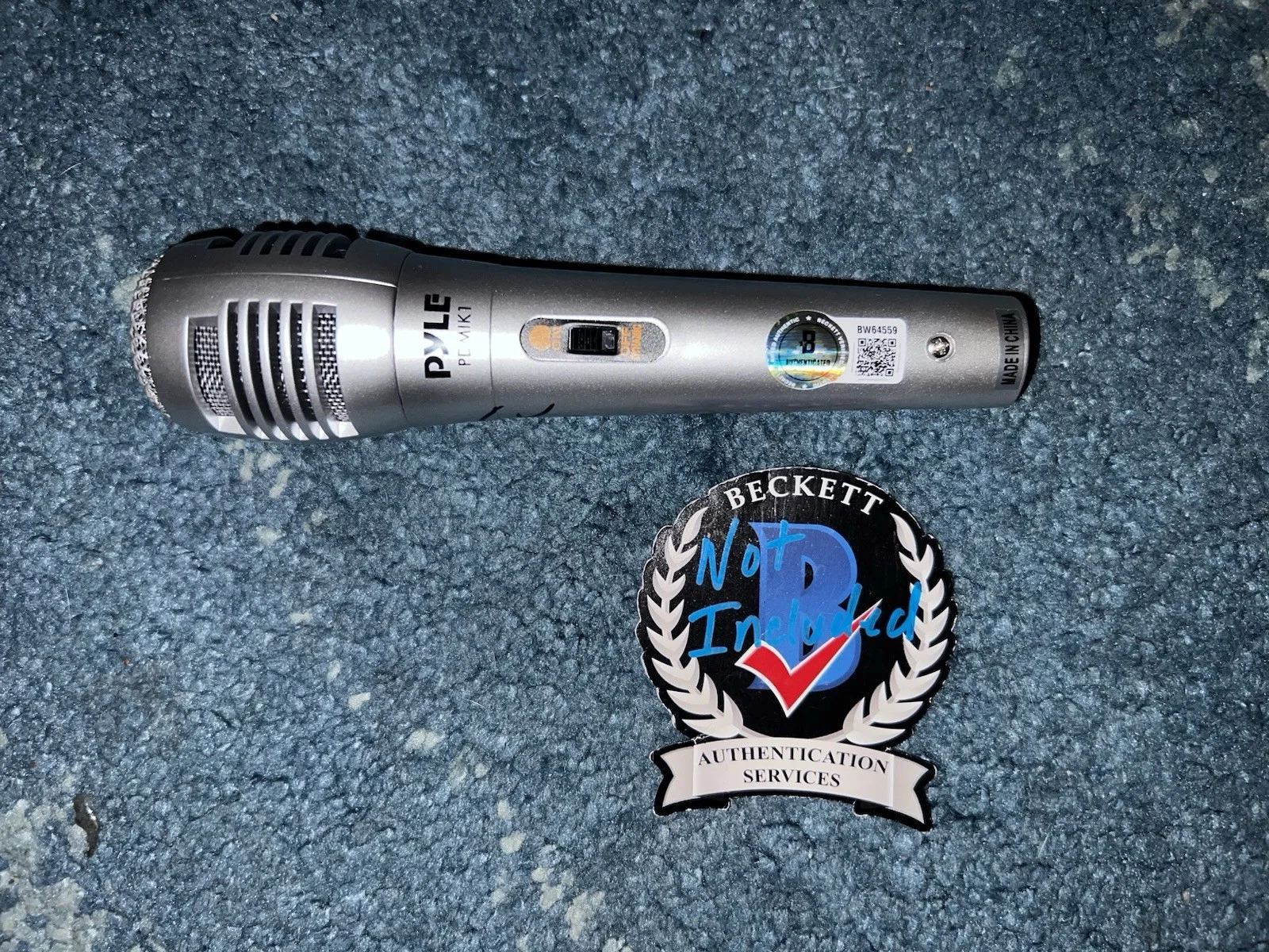 Iggy Azalea Signed Microphone Sexy Music Superstar Legend Neon Beckett, изображение 2