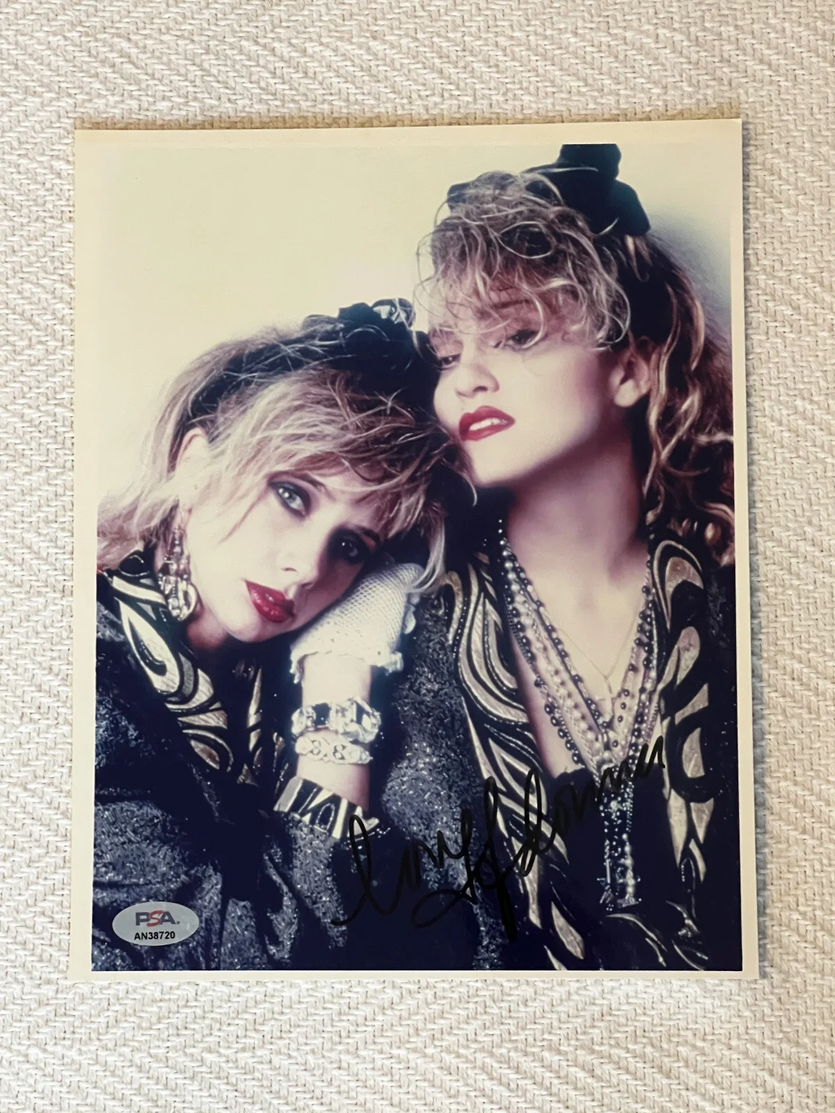 Madonna — Madonna Signed PSA/DNA LOA Autographed 8X10 Desperately Seeking Susan Photo Auto, image 3