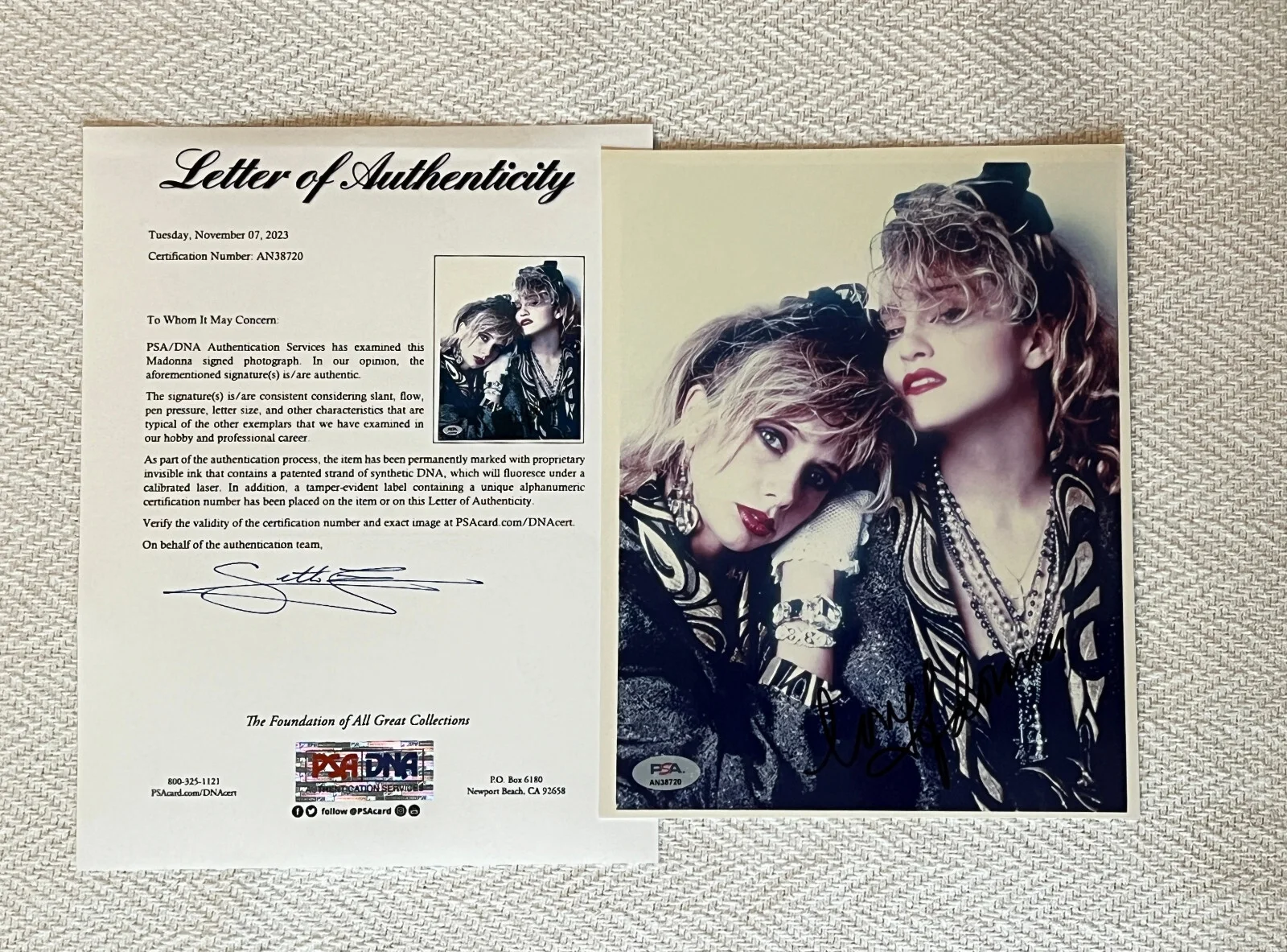 Madonna — Madonna Signed PSA/DNA LOA Autographed 8X10 Desperately Seeking Susan Photo Auto, image 4