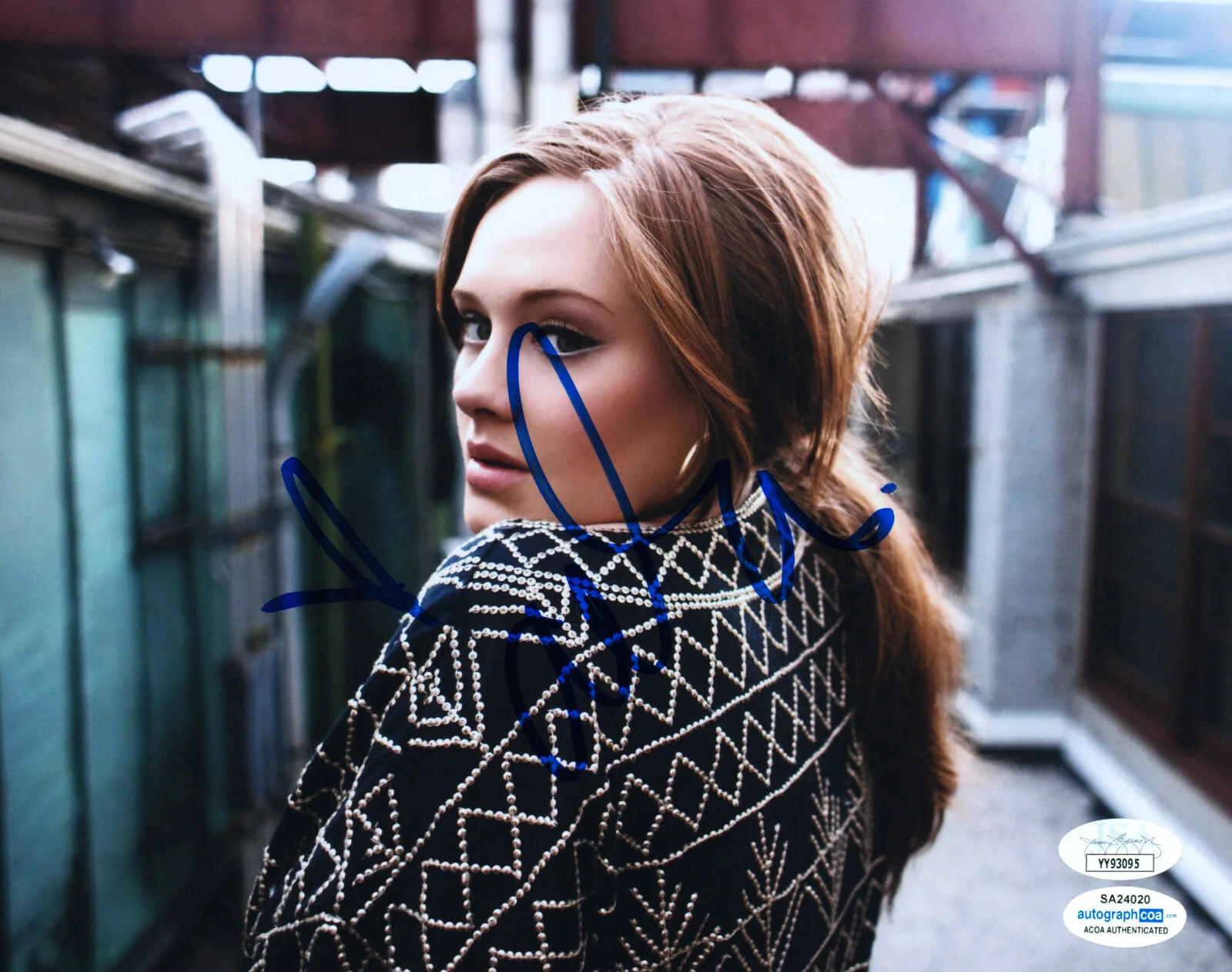 Adele — Adele Signed JSA LOA Autographed 8X10 Photo Autograph Auto JSA & ACOA COA Adkins, изображение 2