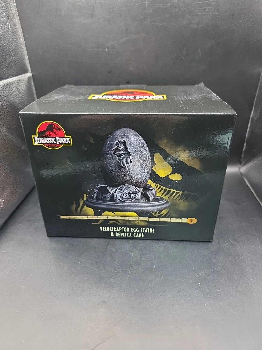 Jurassic Park 30th Anniversary Replica Egg & John Hammond Cane Set RARE, изображение 5