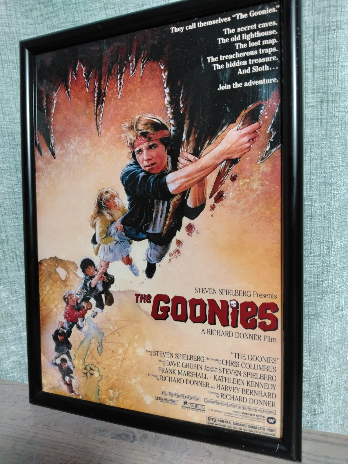 The Goonies 1985 Feature Film Framed Promotional Poster 23cm × 32cm, изображение 4