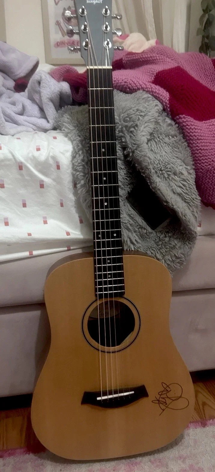Brand New Baby Taylor Acoustic Guitar Signed by Katy Perry, image 4