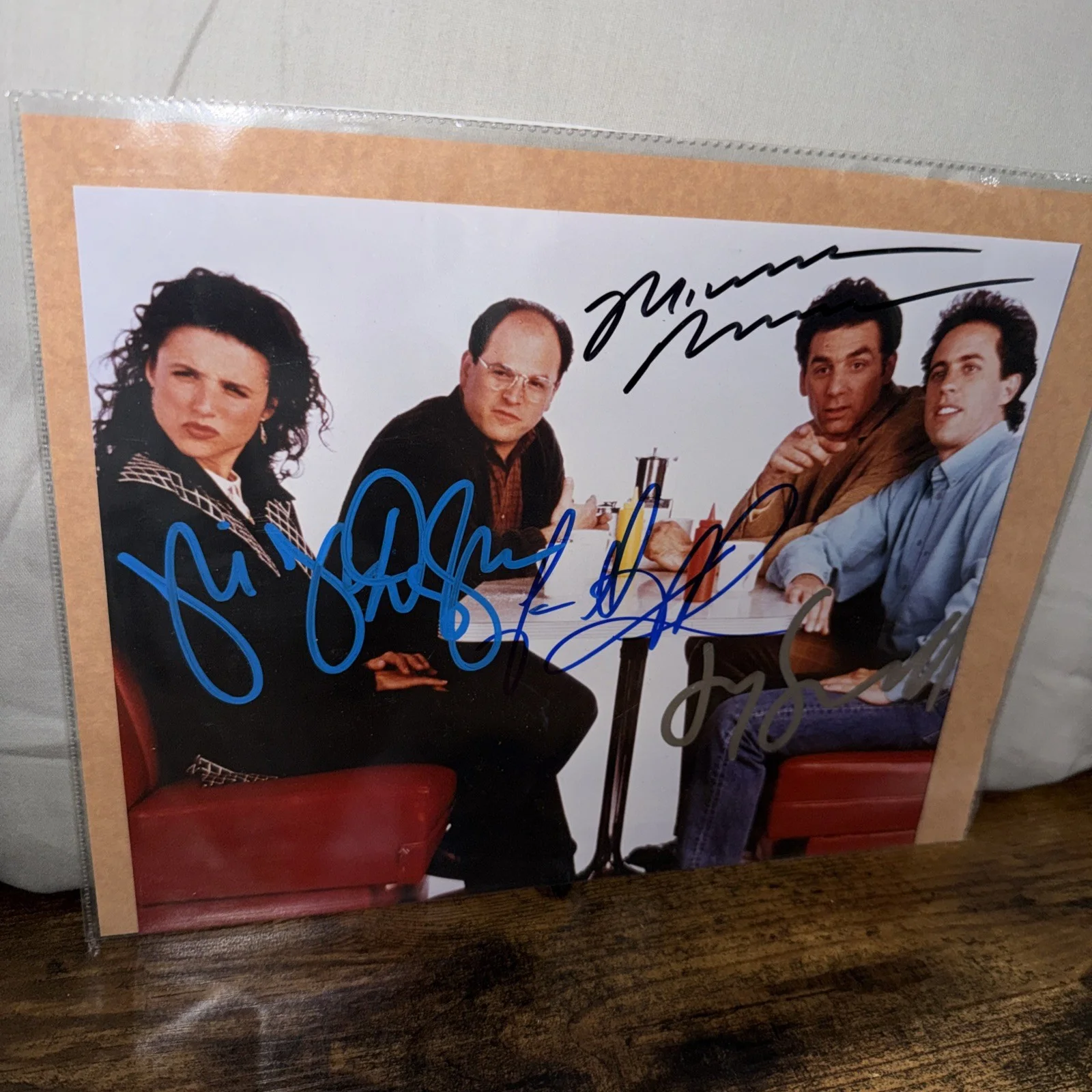 seinfeld cast — Seinfeld Cast Signed 8x10 w COA Seinfeld, ALEXANDER, Louis-Dreyfus, RICHARDS, image 2