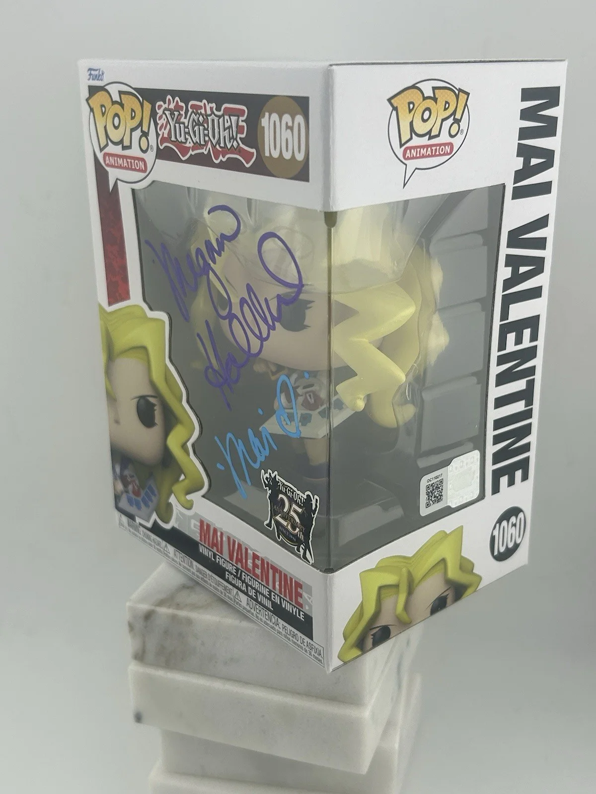 Megan Hollingshead — Megan Hollingshead Signed Yu-Gi-Oh Mai Valentine 1060 Inscribed Funko Pop OC COA, изображение 2