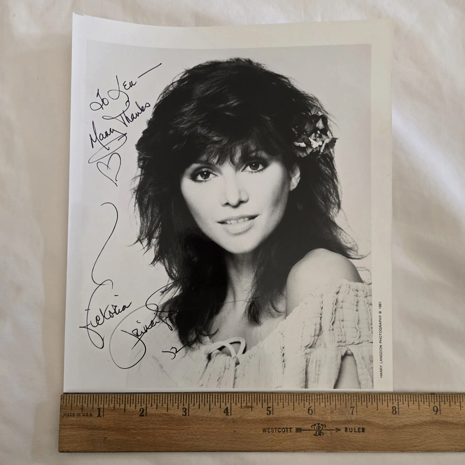 VICTORIA PRINCIPAL — Photo Ephemera Victoria Principal 8x10 PR Signed Inscribed to Lynn-Harry Langdon, image 3