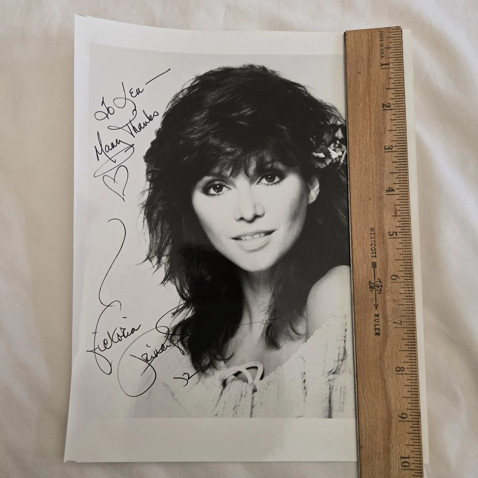 VICTORIA PRINCIPAL — Photo Ephemera Victoria Principal 8x10 PR Signed Inscribed to Lynn-Harry Langdon, image 4