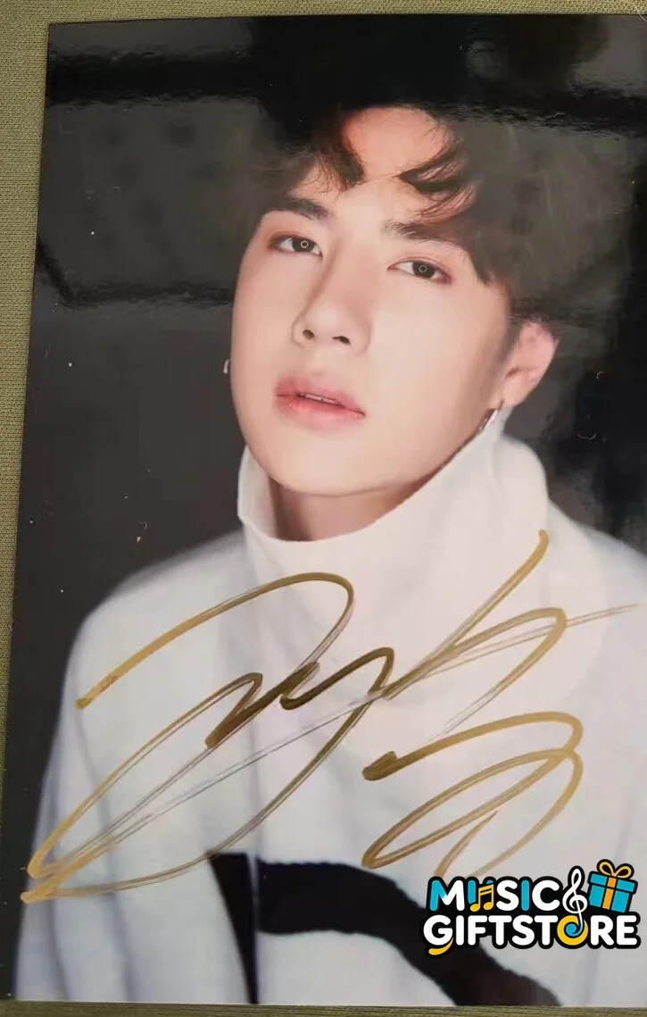 SALE WANG YIBO Autographed Signed Photo 4*6 Collection 王一博 2022A #MUGS, изображение 4