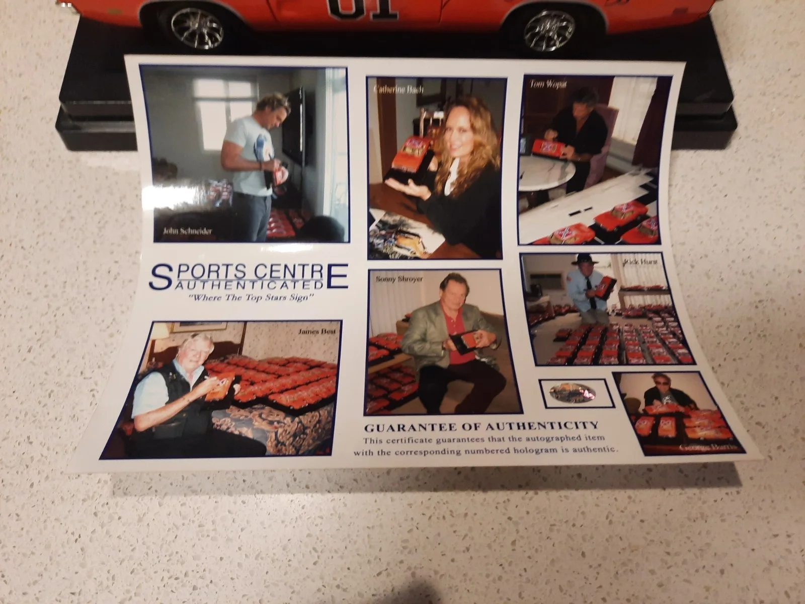 PHOTO — the dukes of hazard cast signed sports centre authenticated # 65713 COA used, изображение 3