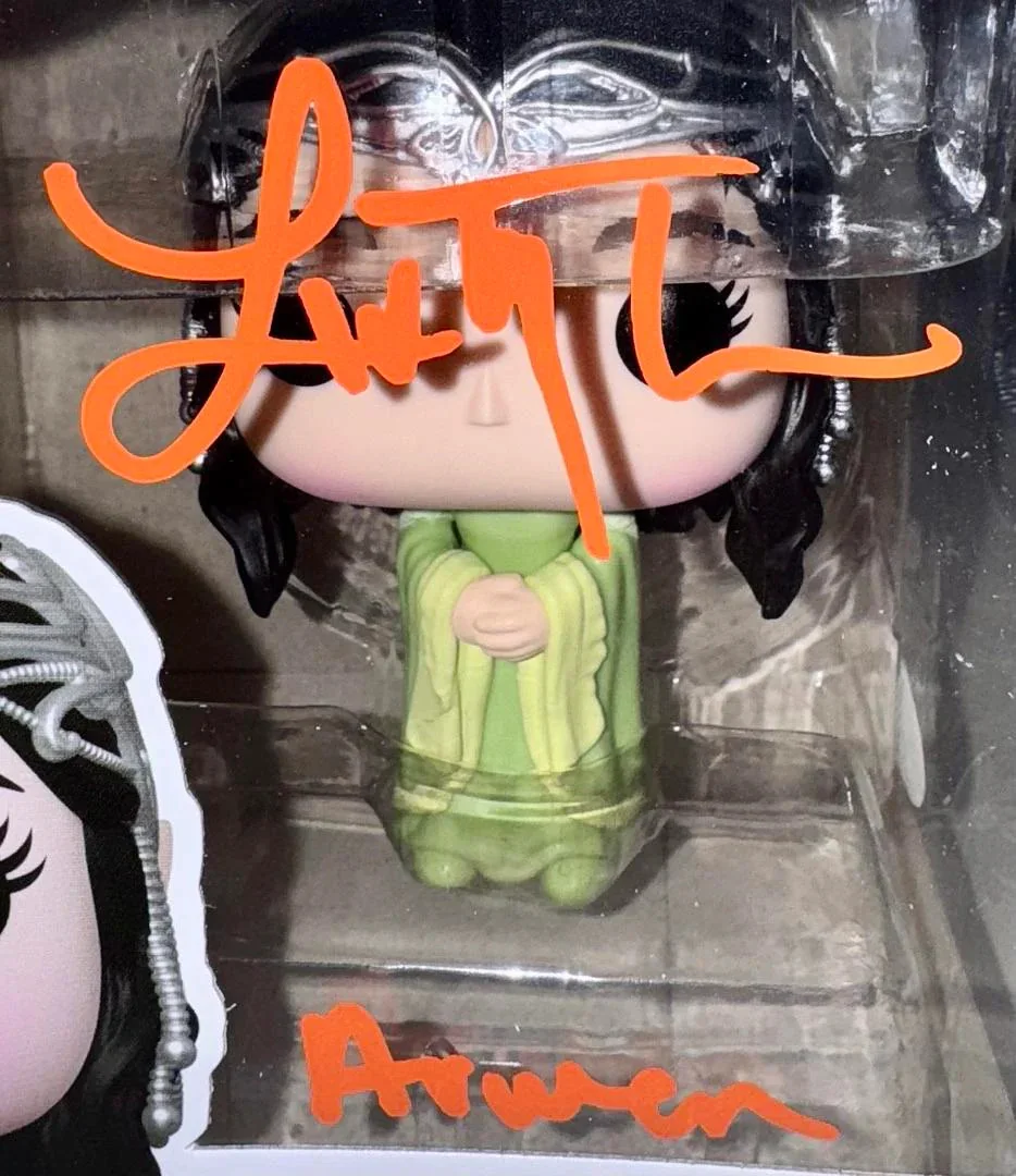 Liv Tyler — Liv Tyler Signed Funko Pop #1745 "Arwen" (LOTR) - JSA COA, изображение 2