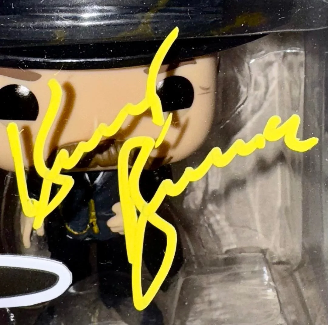 Kurt Russell — Kurt Russell Signed Funko #851 Wyatt Earp Tombstone (Yellow Ink)-Beckett LOA, изображение 2