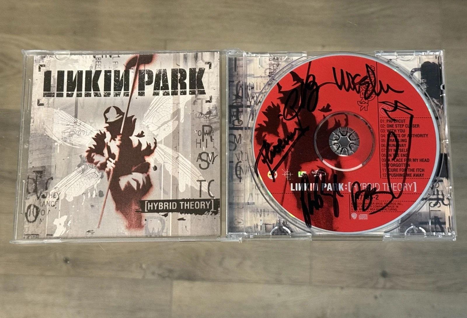 LINKIN PARK Signed HYBRID THEORY CD X6 Chester + Full Band Autographed JSA, изображение 2