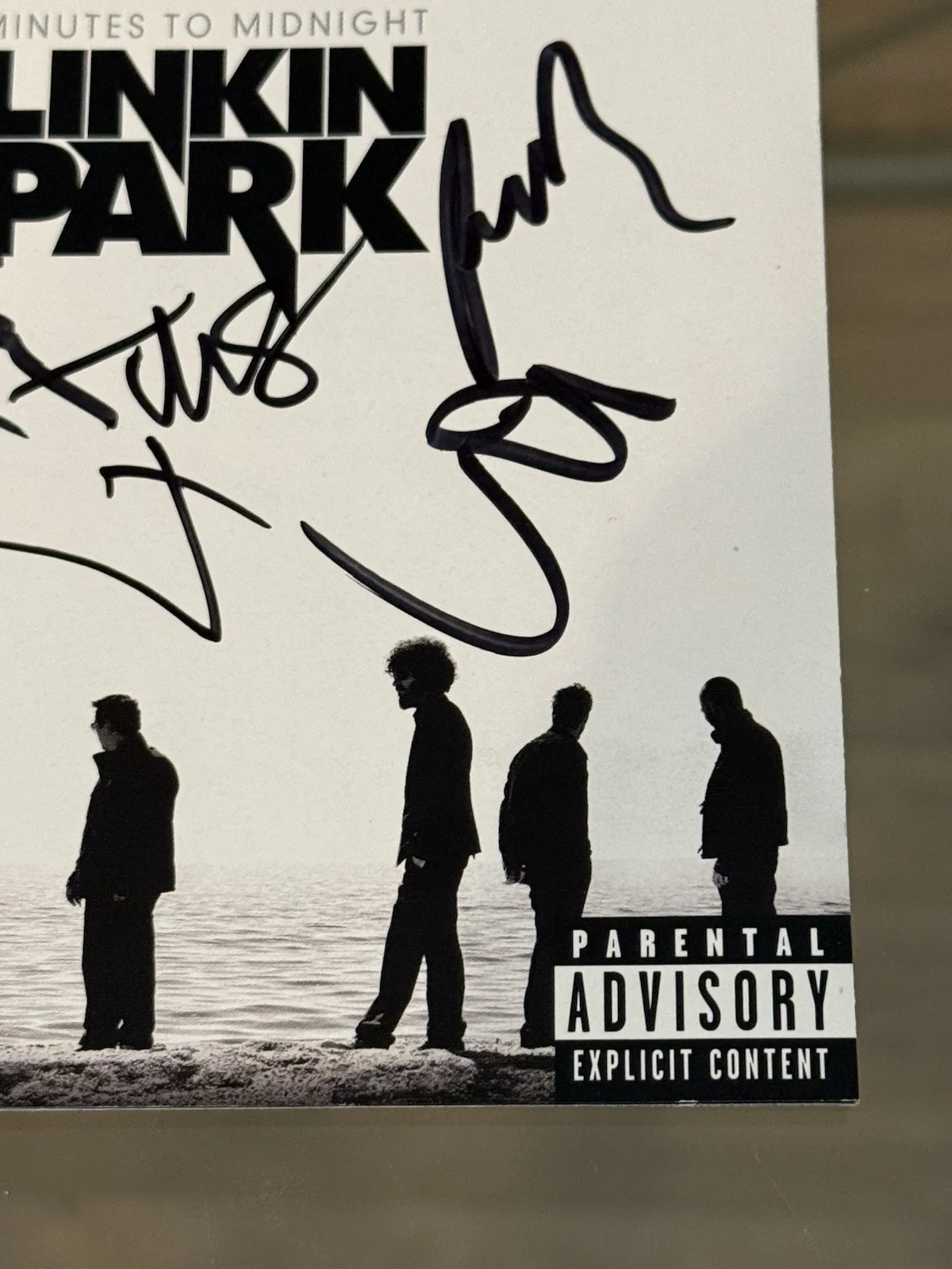 LINKIN PARK Signed MINUTES TO MIDNIGHT CD Cover X6 Chester Autographed JSA + GA, изображение 4