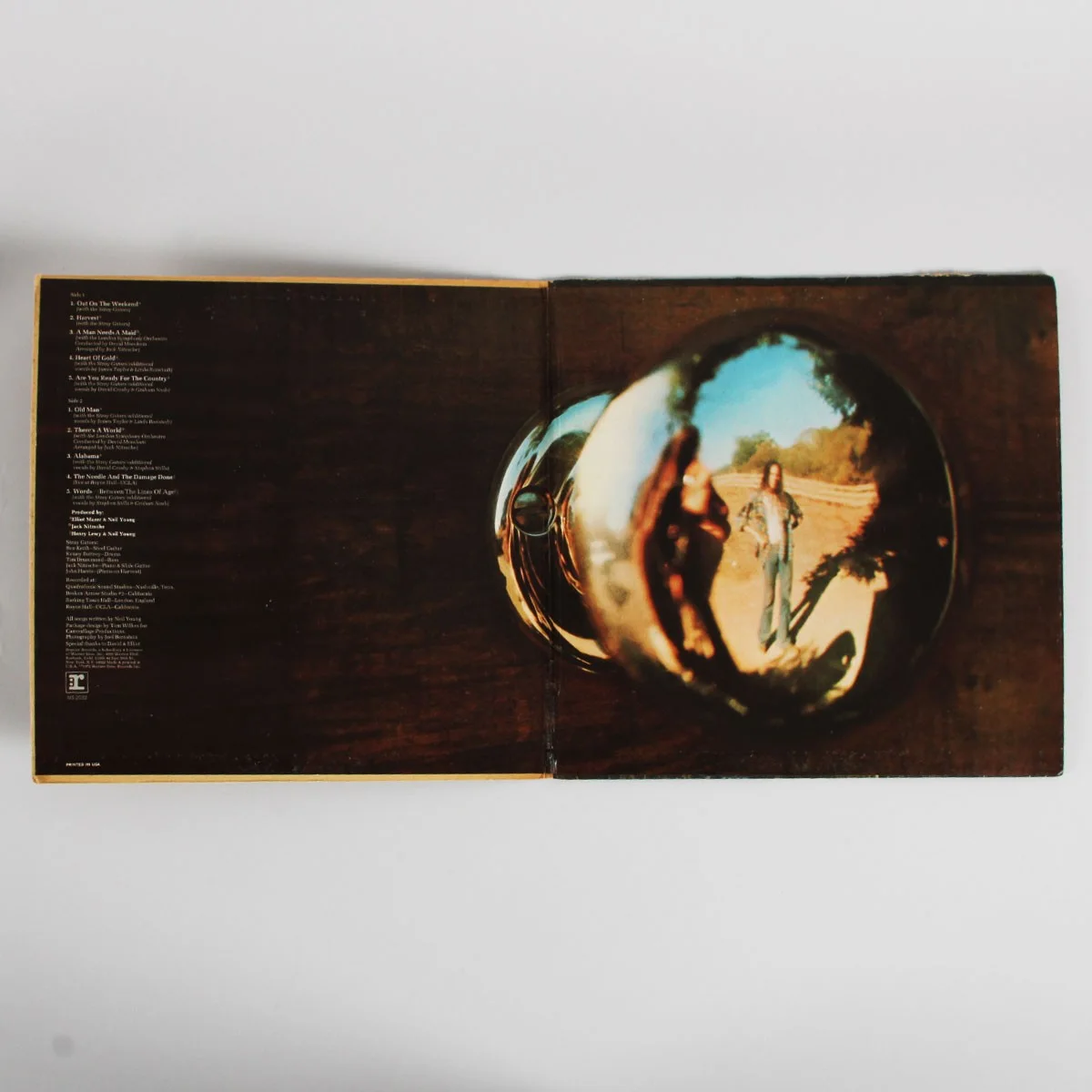 Neil Young Signed Record Album Harvest - COA JSA, image 3