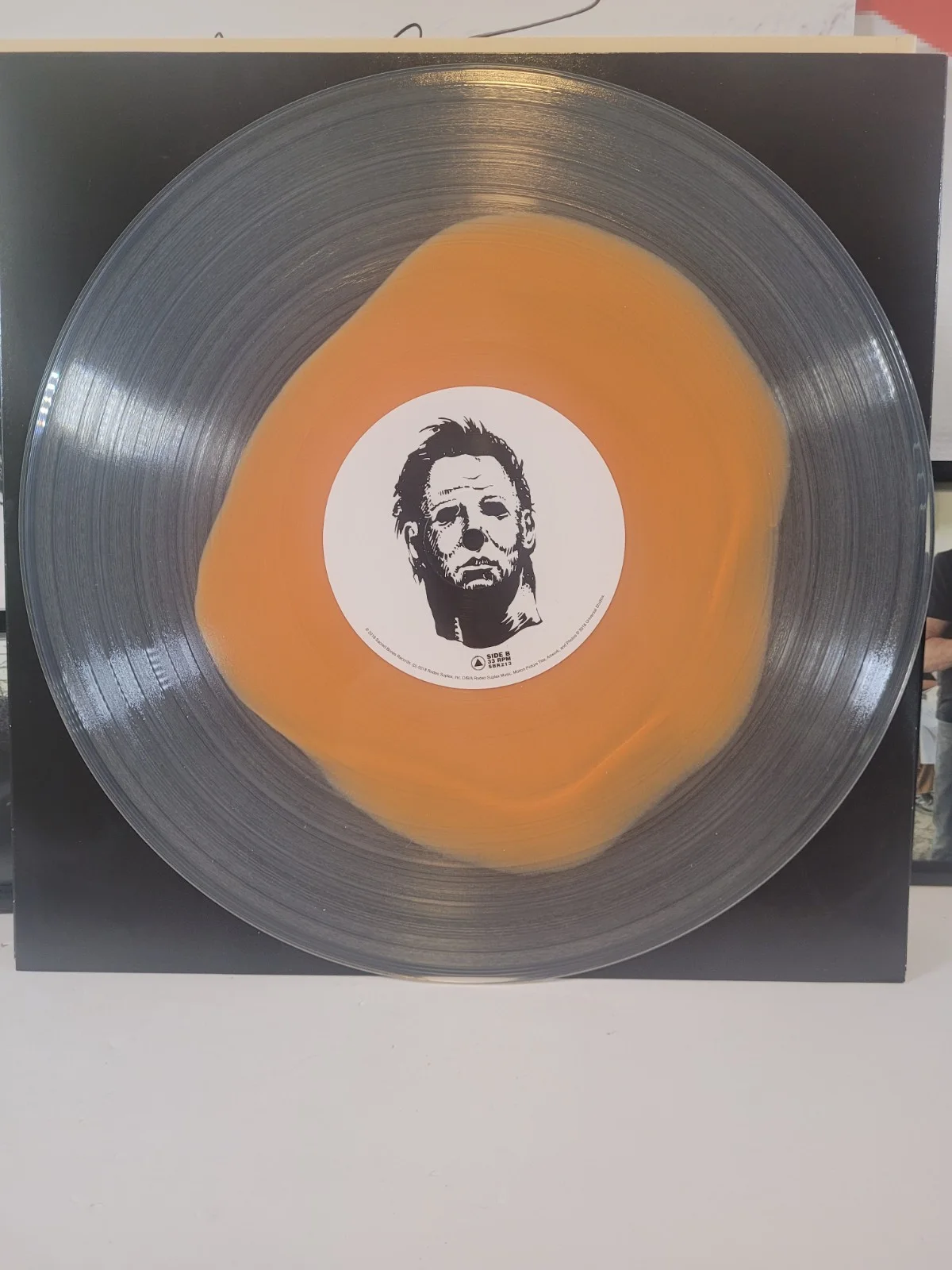 Cast — Halloween Signed Movie Soundtrack Clear/Orange Pumpkin Art Vinyl Michael Myers, изображение 5