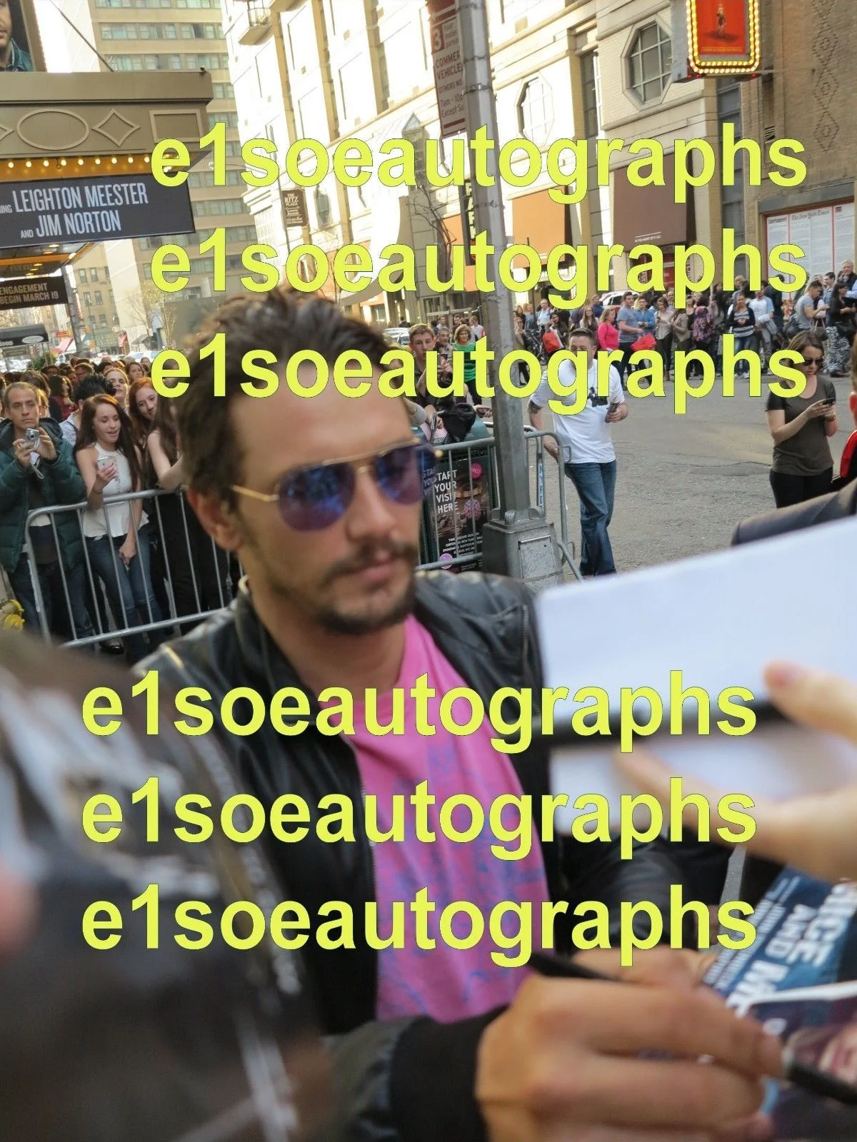 James Franco — James Franco signed Planet of the Apes 8x10 Photo in person. Proof, изображение 2