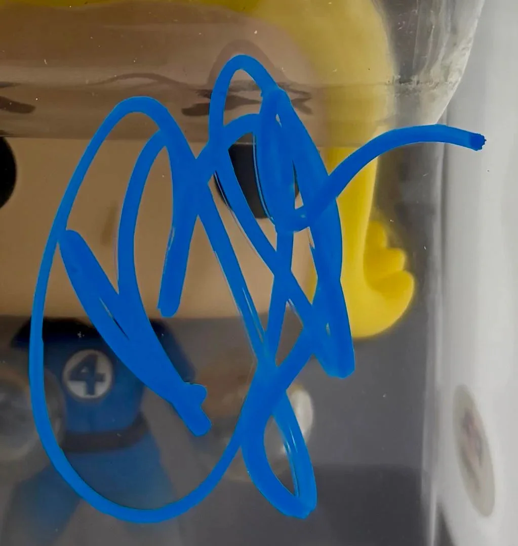 Jessica Alba — Jessica Alba Signed Funko #567 Invisible Girl Sue Storm (Fantastic Four) - PSA, изображение 2