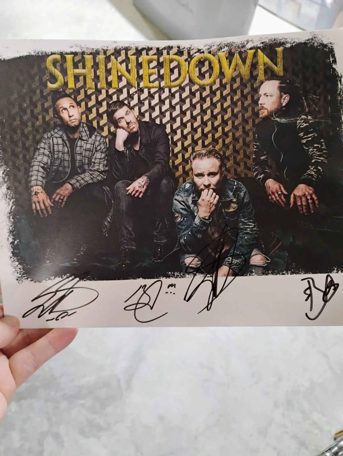 SHINEDOWN SIGNED 8x10 photo with autographs, image 3