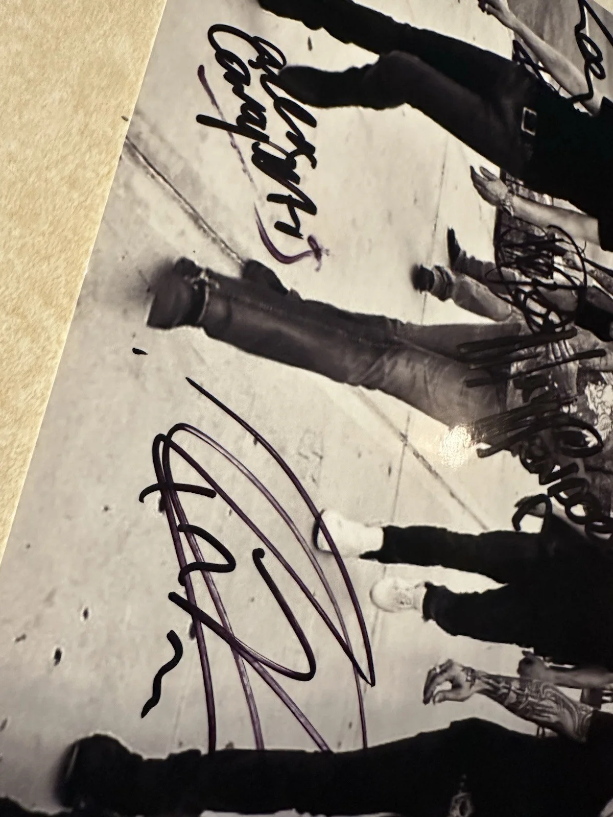Autographed The Dead Daisies 8x10 Photo (guns N’ Roses, Inxs), image 3