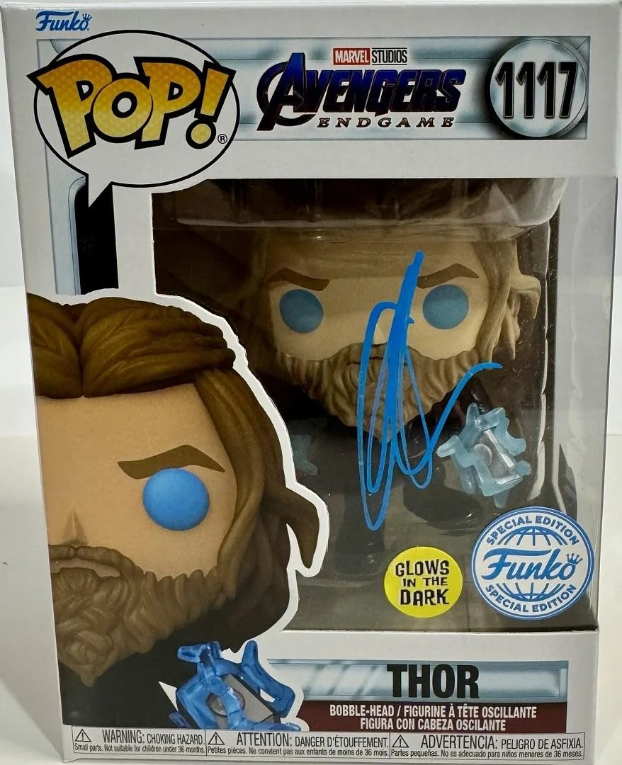 Chris Hemsworth — Chris Hemsworth Signed Funko Pop #1117 "Thor" Avengers Endgame - Beckett COA, изображение 2