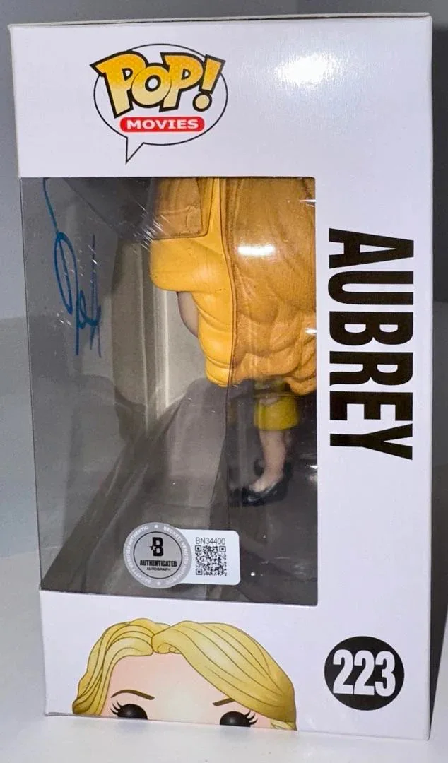 Anna Camp — Anna Camp Signed Funko Pop #223 "Aubrey" (Pitch Perfect) - Beckett COA, изображение 3