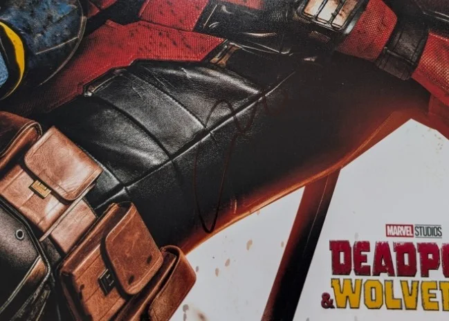 RYAN REYNOLDS & EMMA CORRIN signed 12X18 Photo poster JSA Deadpool & Wolverine, image 3