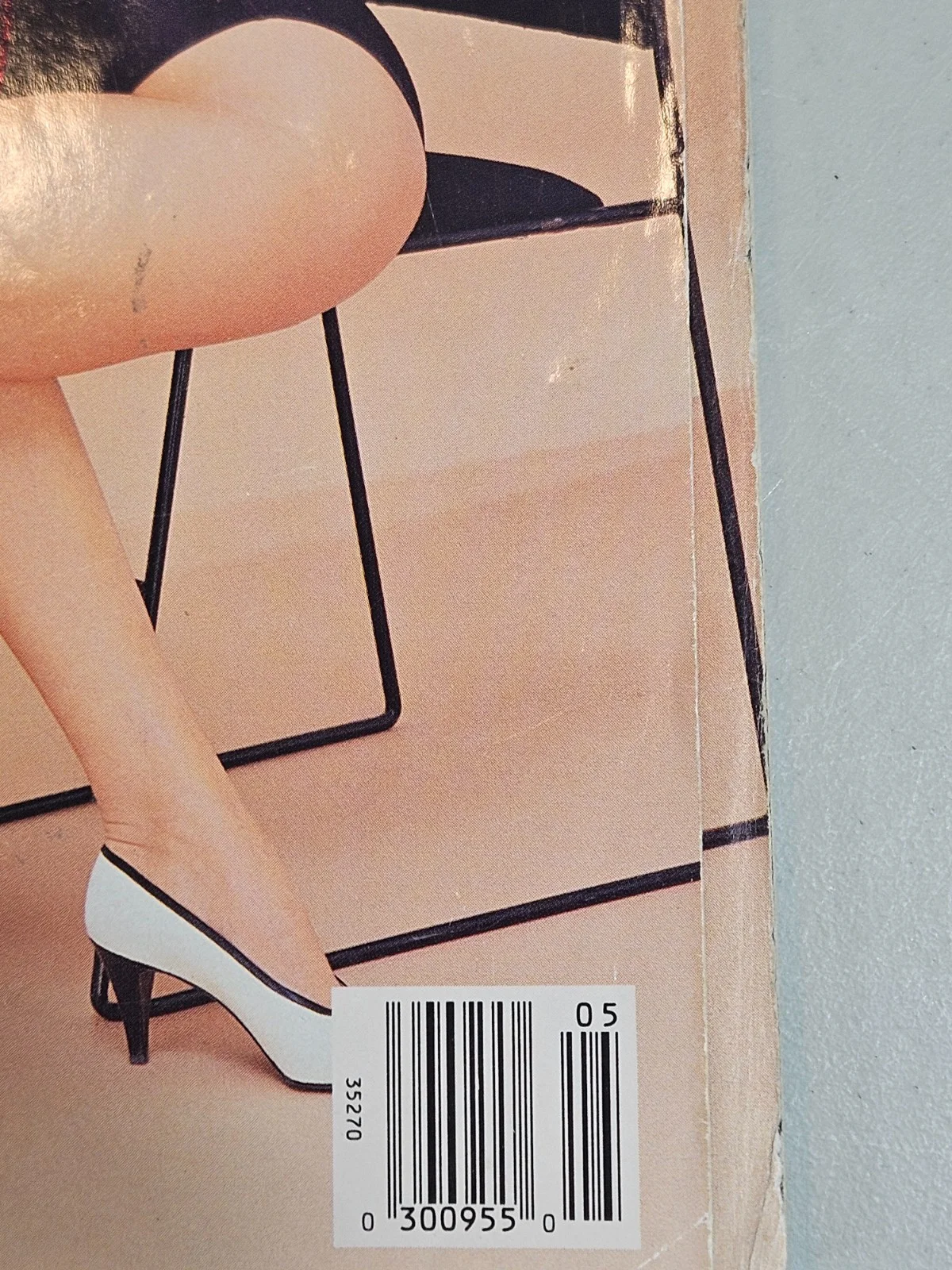 May 1991 SHANNON TWEED PLAYBOY Full Mag Signed Auto In-Person, image 2